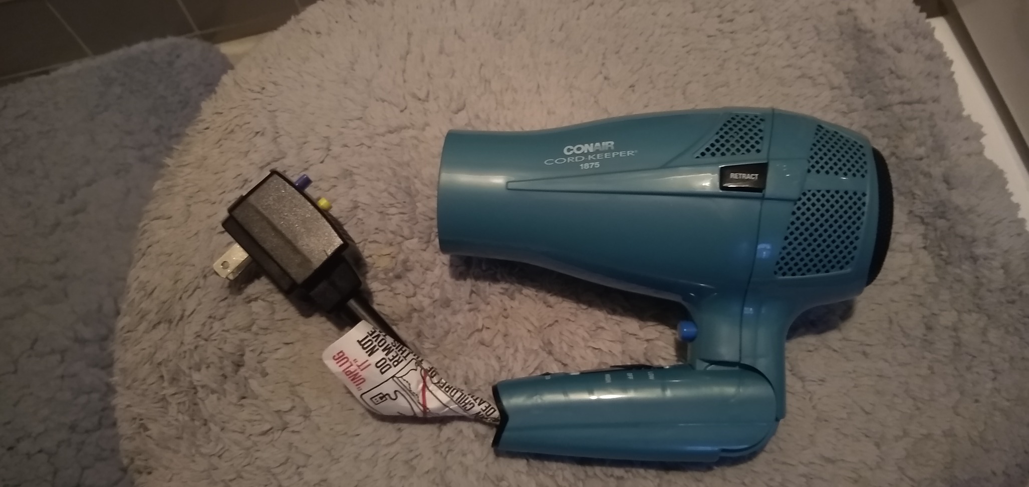 Conair Travel Hair Dryer, Dual Voltage, Folding Handle, 1875W, Blue customer photo 2