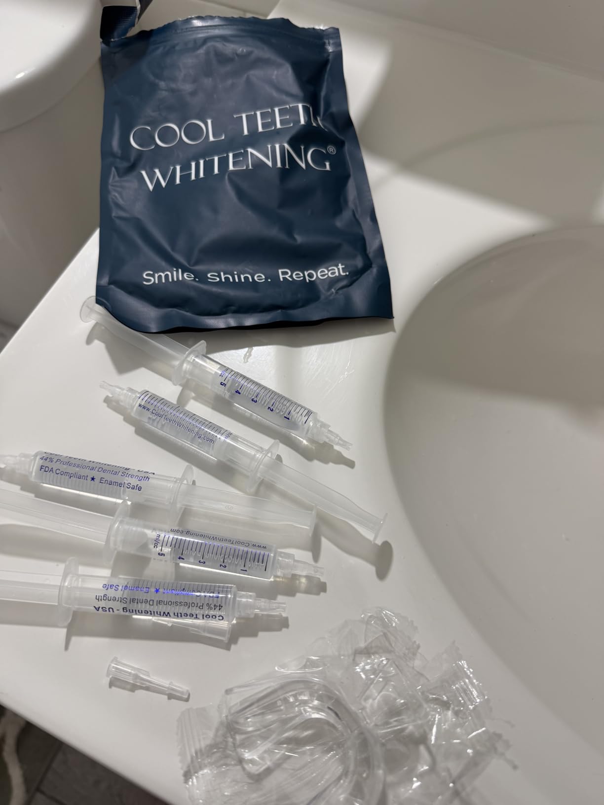 Teeth Whitening Gel with Trays 44% Carbamide Peroxide 5 Syringes - 50+ Uses customer photo 1