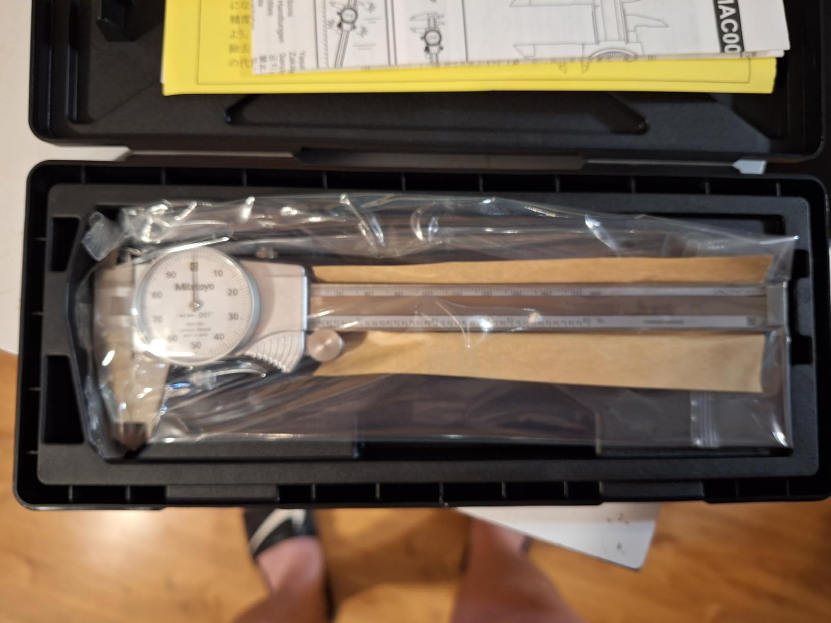 Mitutoyo 505-742J Dial Caliper, 0.1