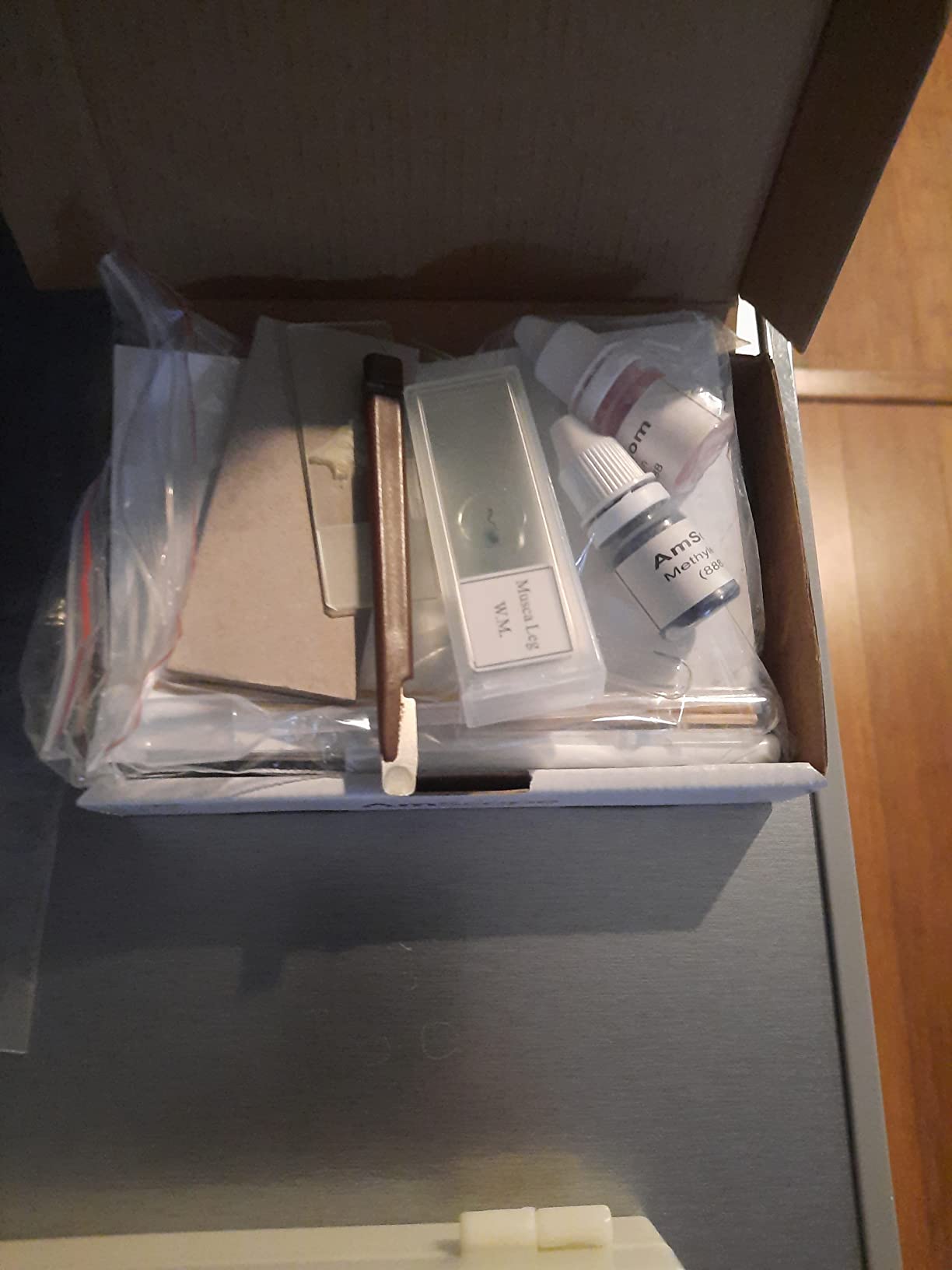 AmScope SP-14 Microscope Slide Preparation Kit Including Stains customer photo 2