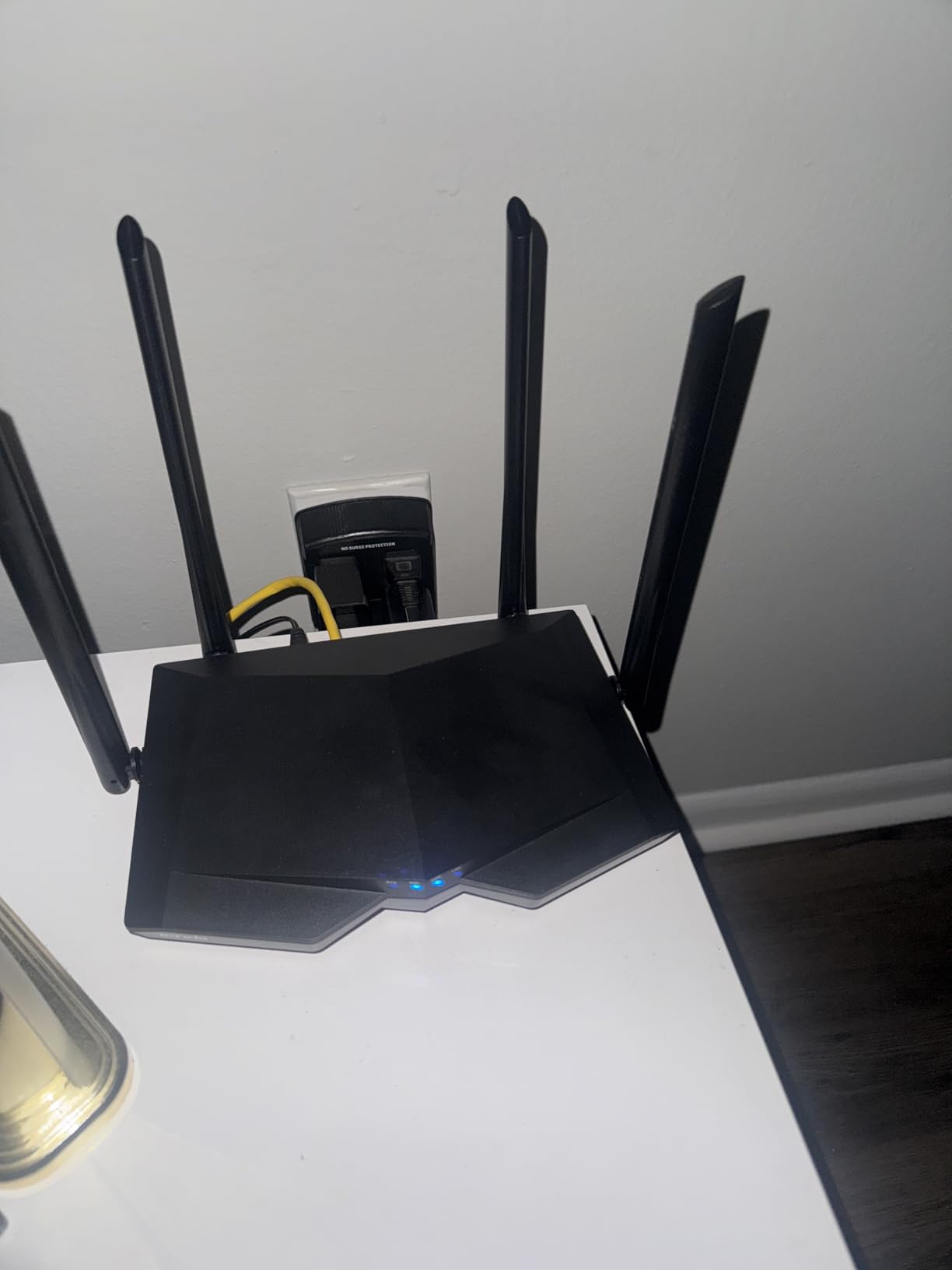 Tenda AC1200 Smart WiFi Router, High Speed Dual Band Wireless Internet Router with Smart APP, 4 x 100 Mbps Fast Ethernet Ports, Supports Guest WiFi, Access Point Mode, IPv6 and Parental Controls(AC6) customer photo 1