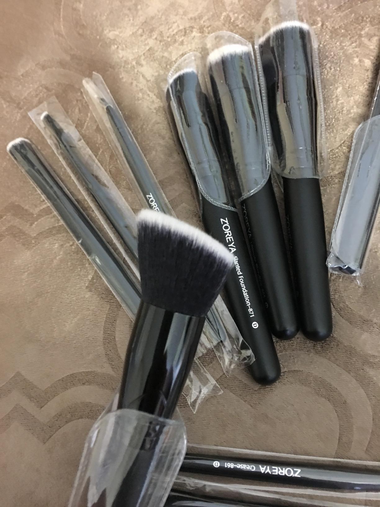 Raffaello Makeup Brushes 15Pcs Makeup Brush Set Premium Synthetic Bristles customer photo 2