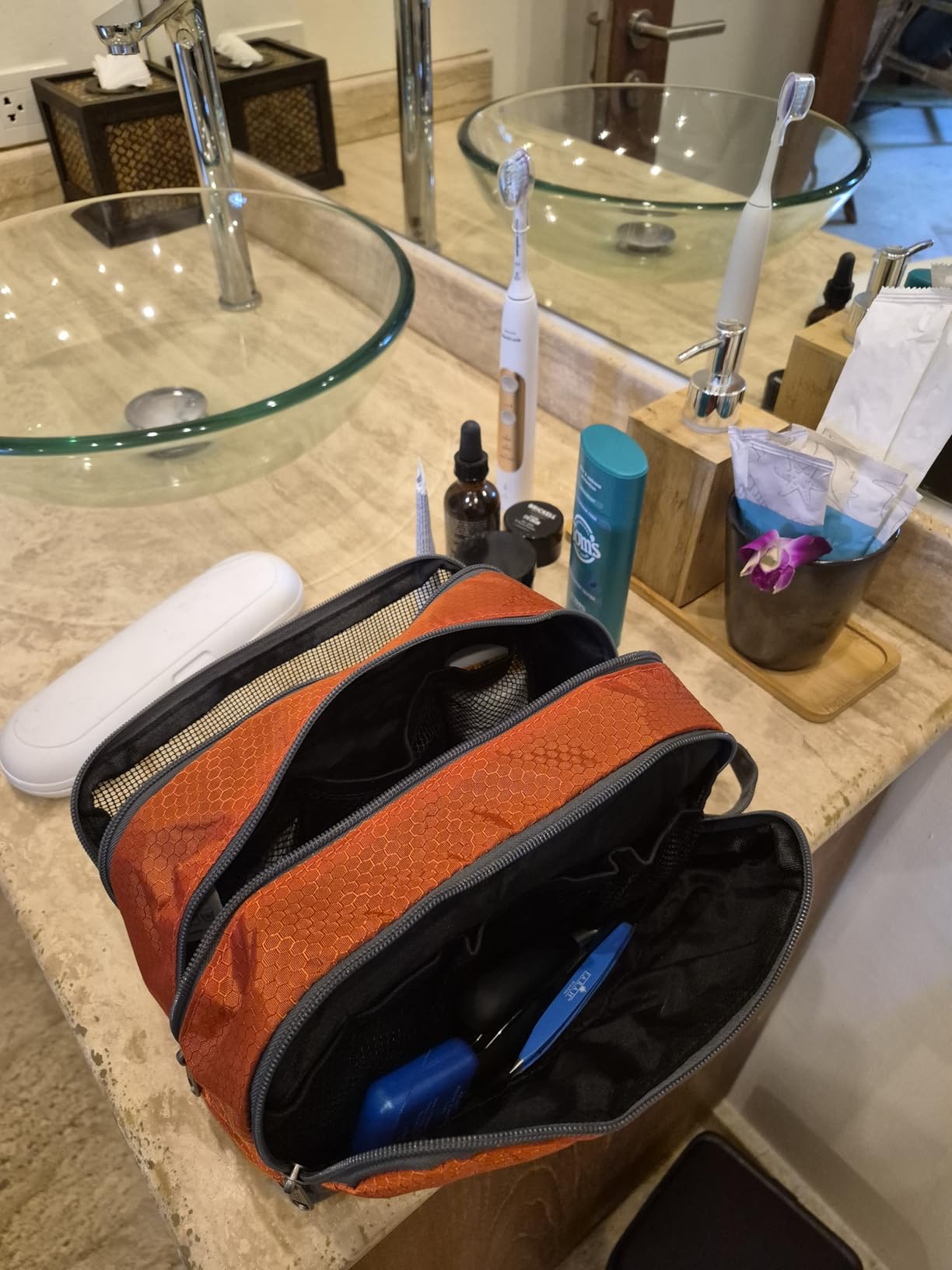 Gonex Travel Toiletry Bag for Men, Water Resistant Dopp Kit for Toiletries customer photo 2