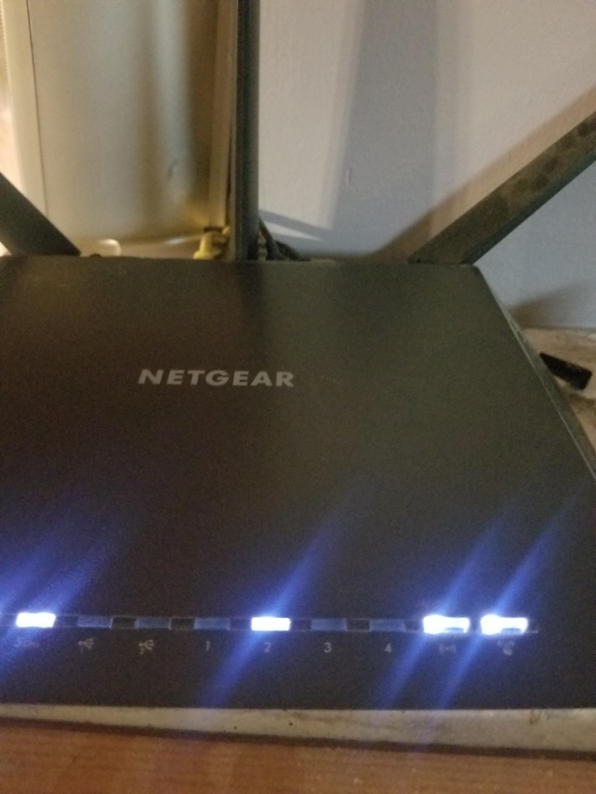 NETGEAR Powerline Ethernet Adapter Kit PLP2000, 2 Pack, 2000 Mbps customer photo 1