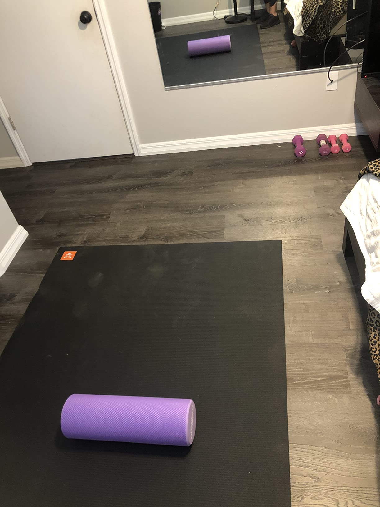 Maximo Fitness Foam Roller - High Density Exercise Roller for Trigger Point Self Massage, Muscle and Back Roller for Fitness, Physical Therapy, Yoga and Pilates, Gym Equipment customer photo 2