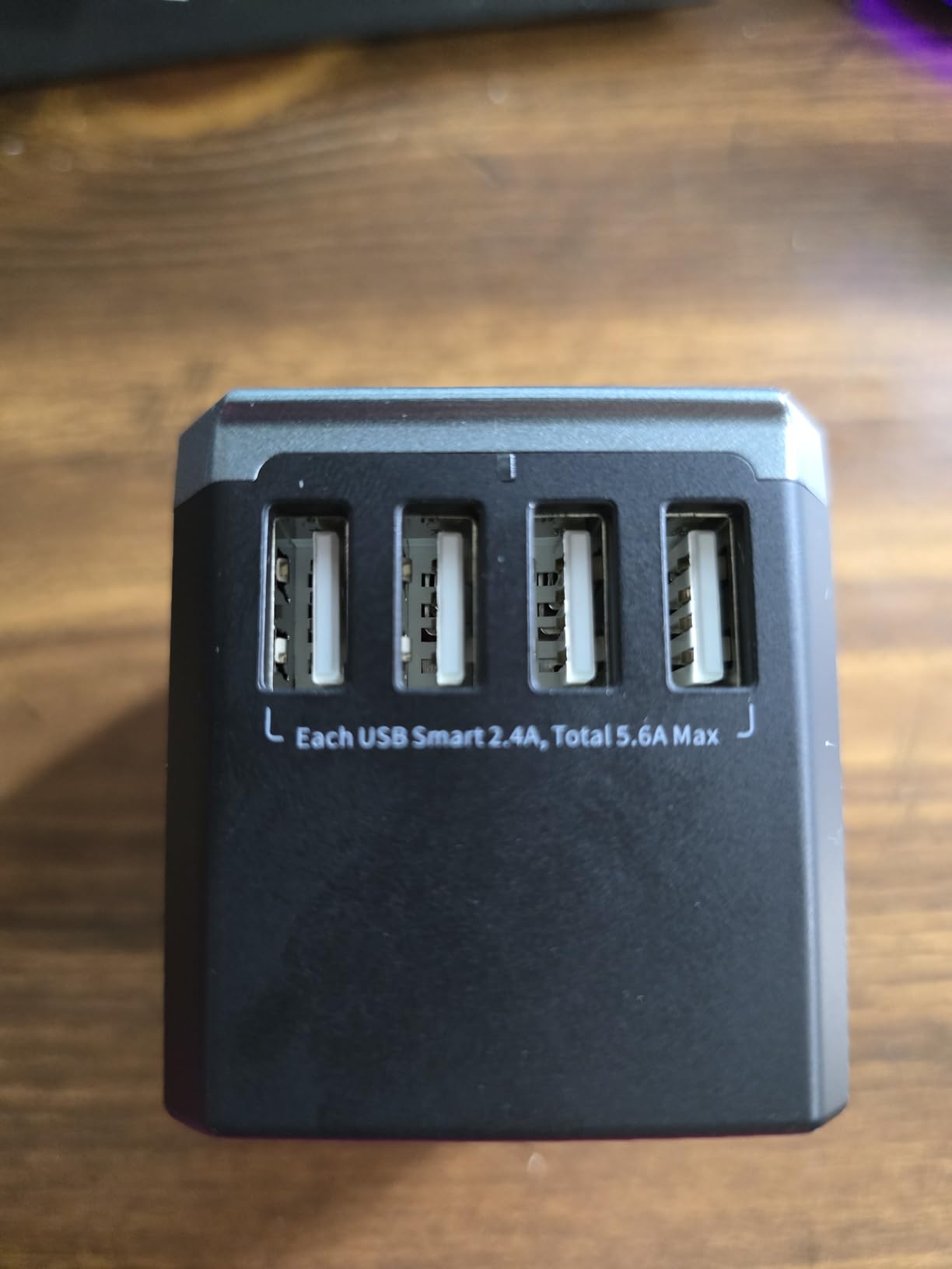 EPICKA Universal Travel Adapter with 1AC/3 USB-C/2 USB-A Ports customer photo 1