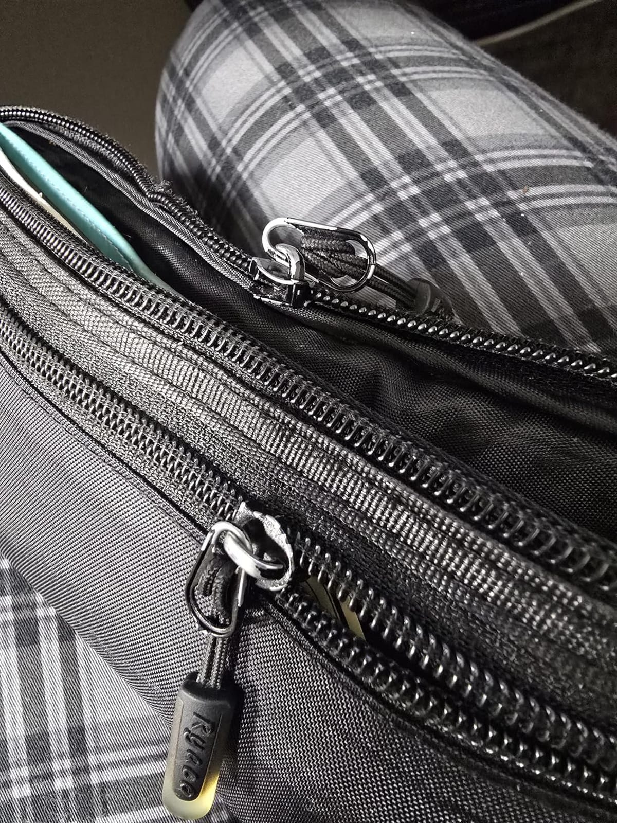 Ryaco Travel Money Belt, Slim RFID‑Blocking Hidden Waist Pouch customer photo 2
