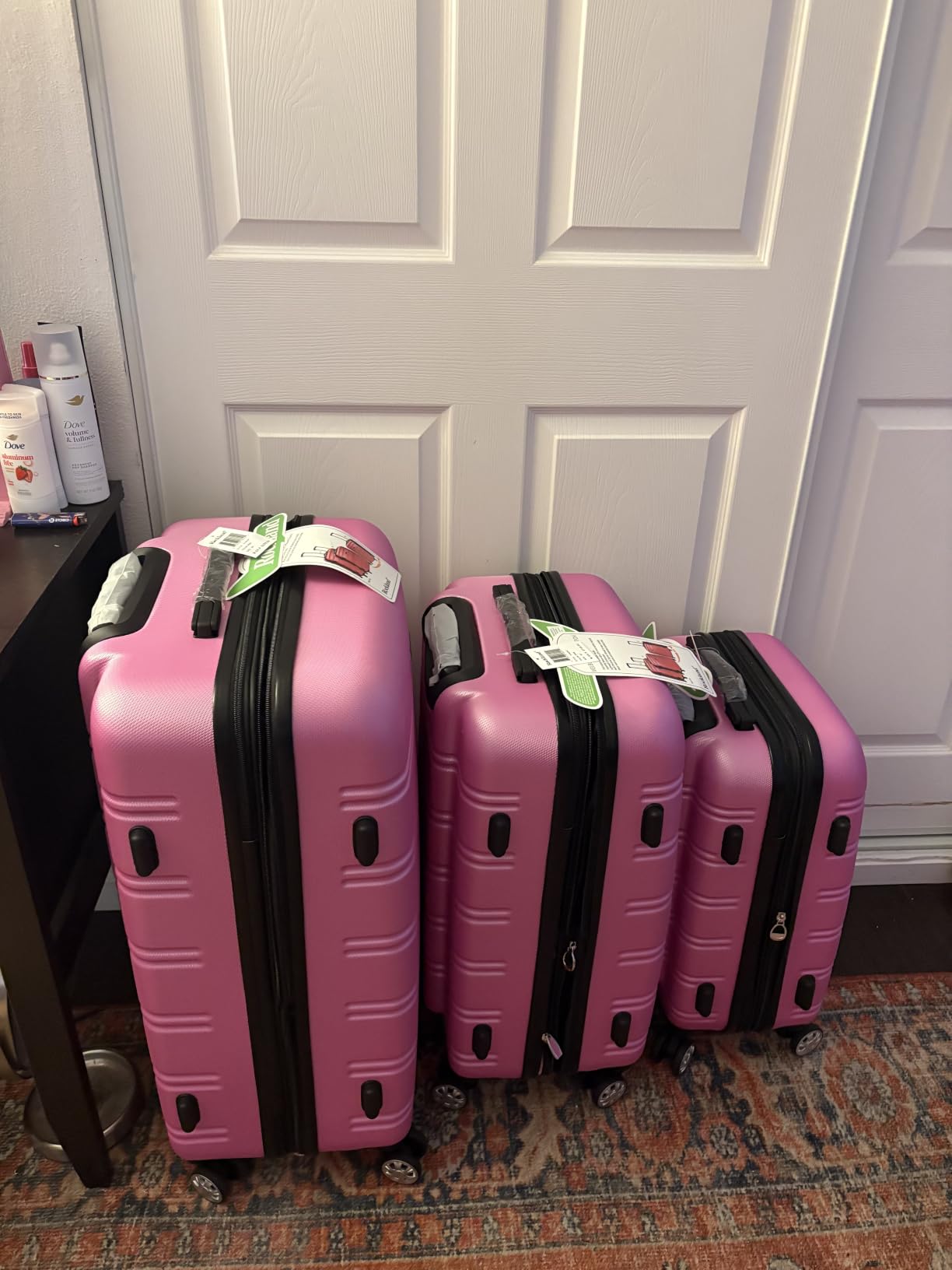 Rockland Melbourne Hardside Expandable Spinner Wheel Luggage, Checked Large 28