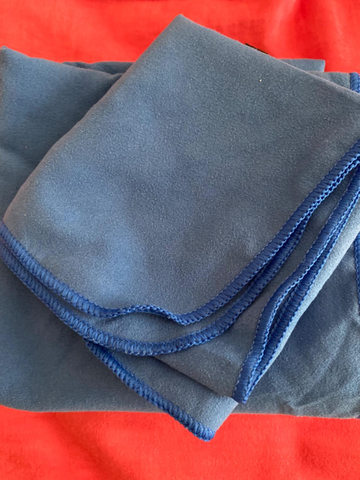 EPAuto 2-Pack Microfiber Quick Dry Travel Towel Set, Blue customer photo 2
