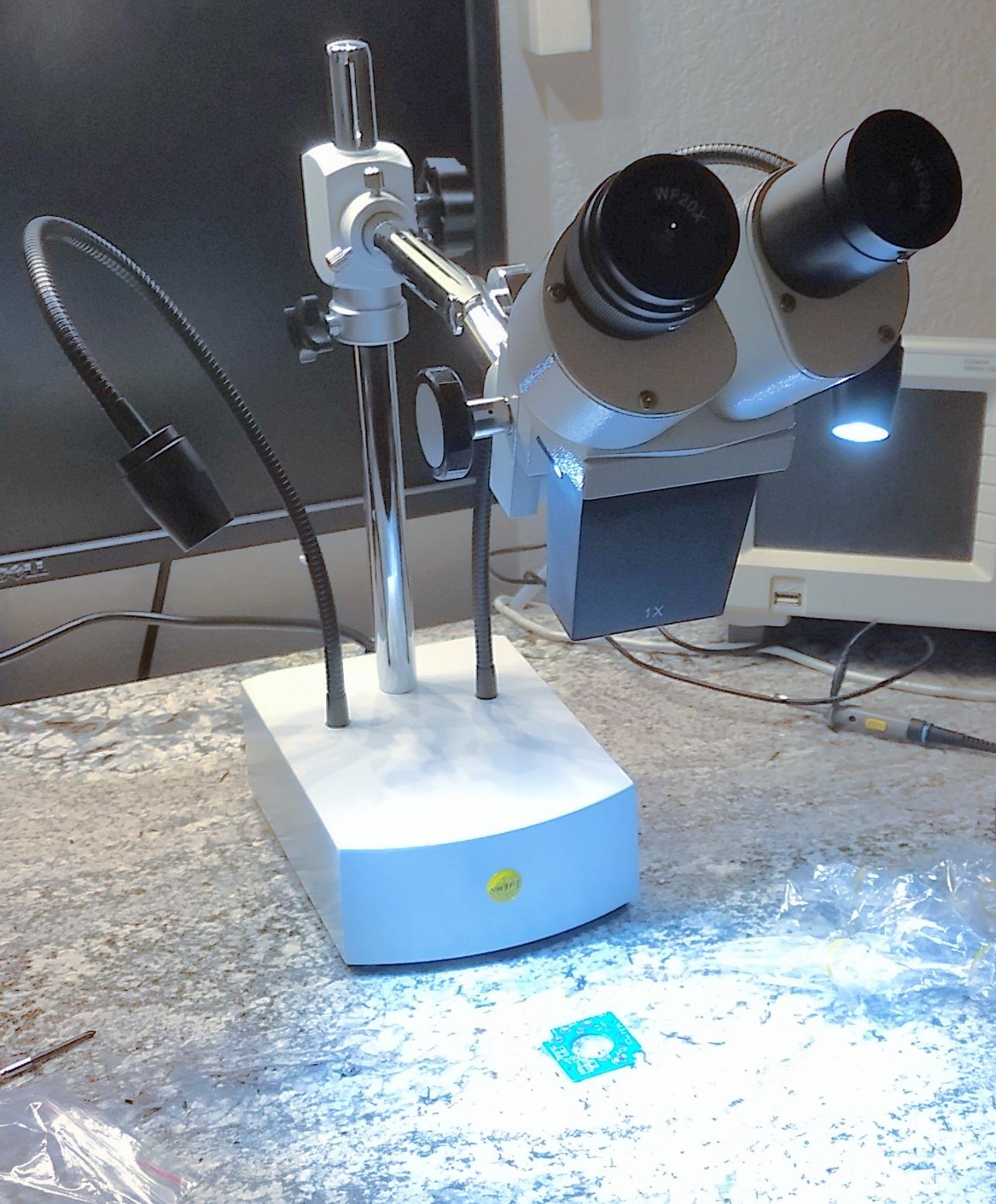 Swift S41-20 Professional Dissecting Binocular Stereo Microscope, WF10x WF20x Eyepieces, 10X 20X Magnification, 1X Objective, LED Lighting, Boom-Arm Stand customer photo 1
