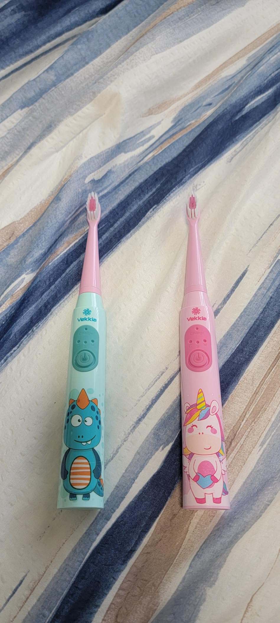 Vekkia Sonic Rechargeable Kids Electric Toothbrush(Blue) customer photo 2