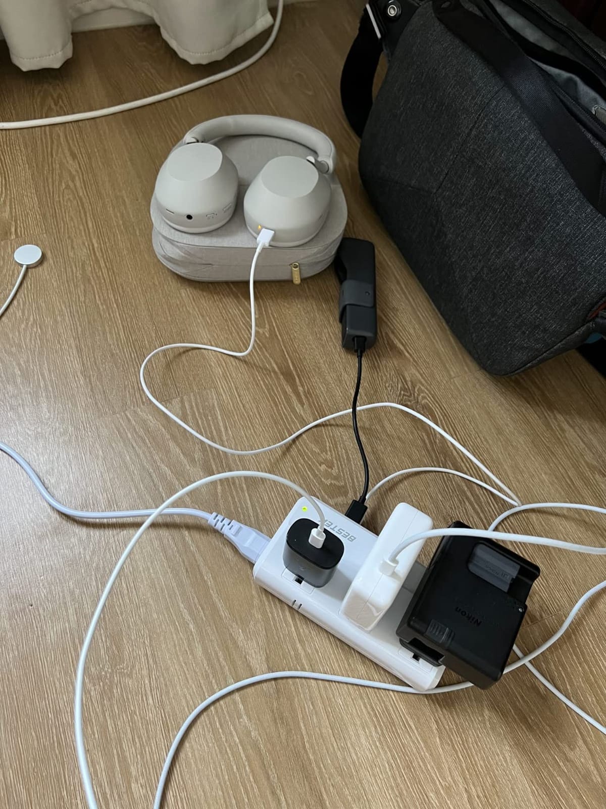 BESTEK Universal Travel Adapter 220V to 110V Voltage Converter, 250W Step Down Power Converter with 4 USB Ports(PD20W) & 3 AC Outlets and EU/UK/AU/US/India Worldwide Plug Adapter customer photo 2