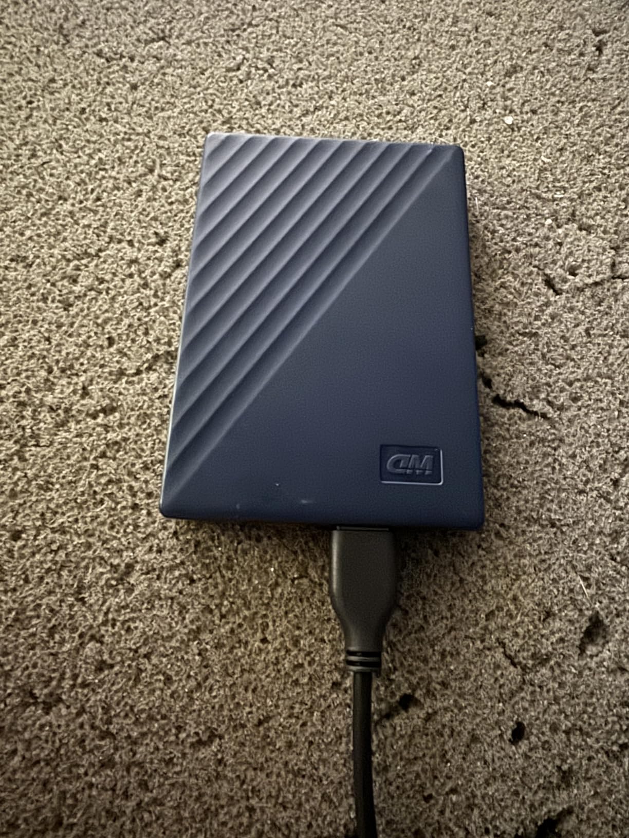 WD 2TB My Passport for Mac, Navy, Portable External Hard Drive with backup software and password protection, USB 3.1/USB 3.0 compatible - WDBA2D0020BBL-WESN customer photo 1