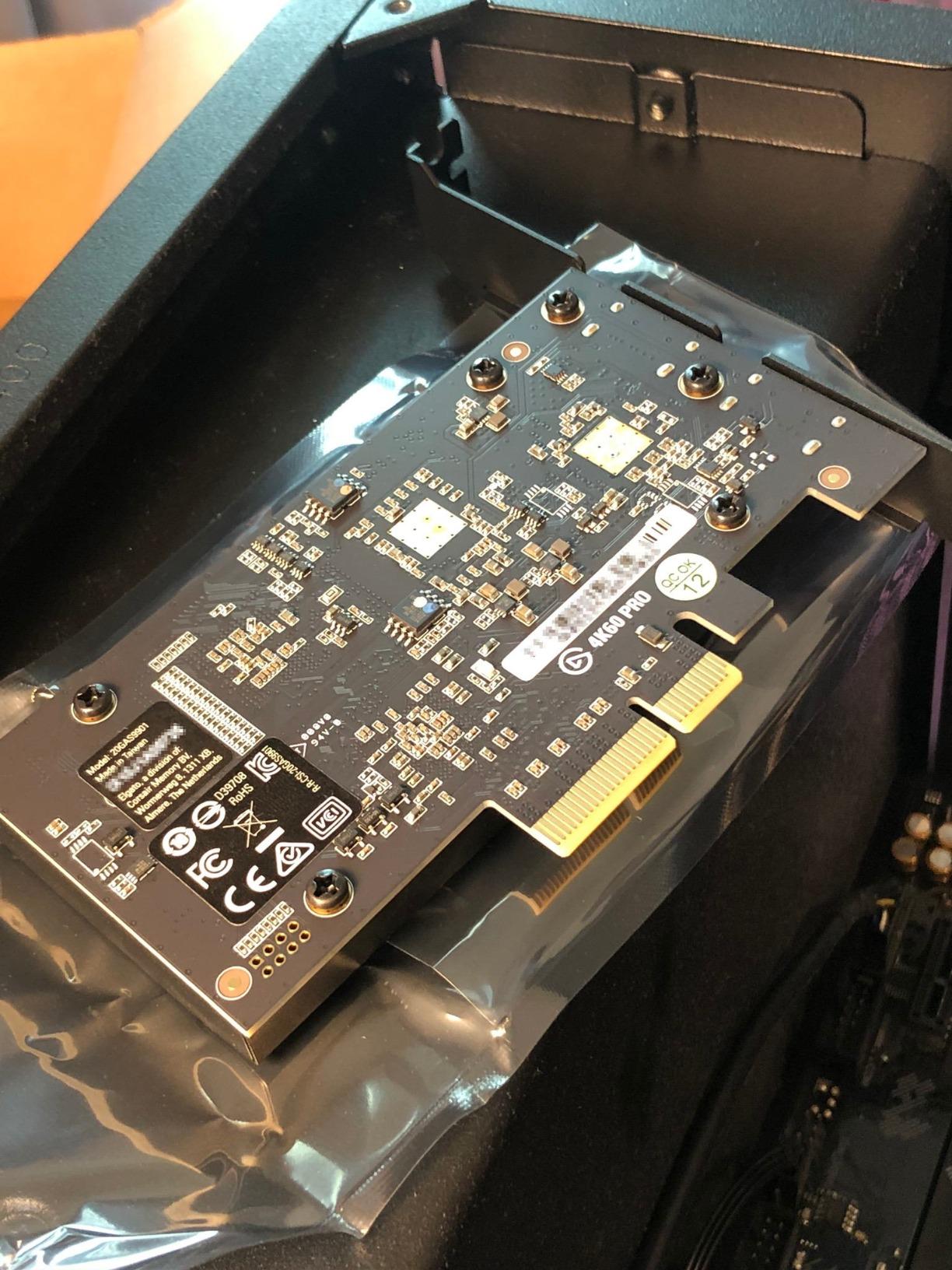 Elgato 4K60 Pro MK.2, Internal Capture Card, Stream and Record 4K60 HDR10 with ultra-low latency on PS5, PS4 Pro, Xbox Series X/S, Xbox One X, in OBS, Twitch, YouTube, for PC customer photo 2