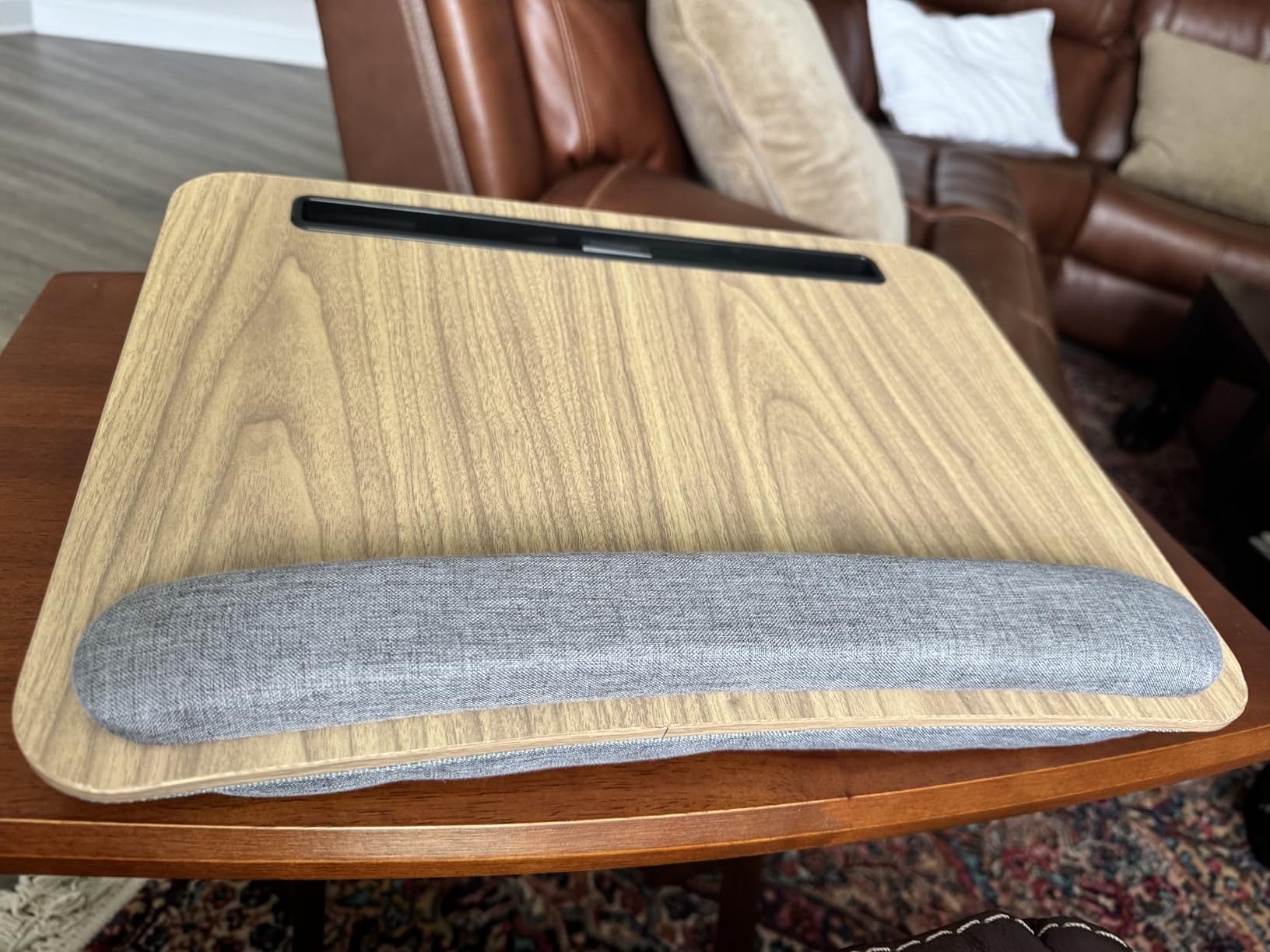 HUANUO Laptop Lap Desk with Cushion, Fit up to 15.6
