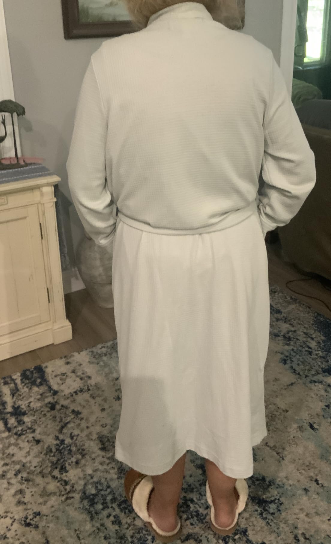 Amazon Essentials Women's Lightweight Waffle Bath Robe (Available in Plus Size) customer photo 2