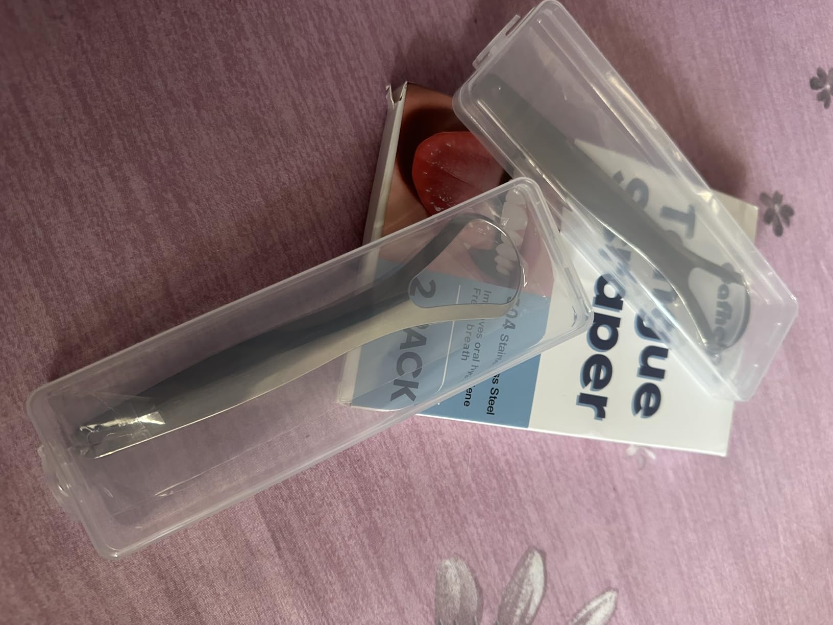 Cafhelp 2-Pack Tongue Scraper, 100% 304 Surgical Stainless Steel Tongue Cleaner for Both Adults and Kids, Professional Reduce Bad Breath Metal Tongue Scrapers, Help Your Oral Hygiene (with 2 cases) customer photo 2