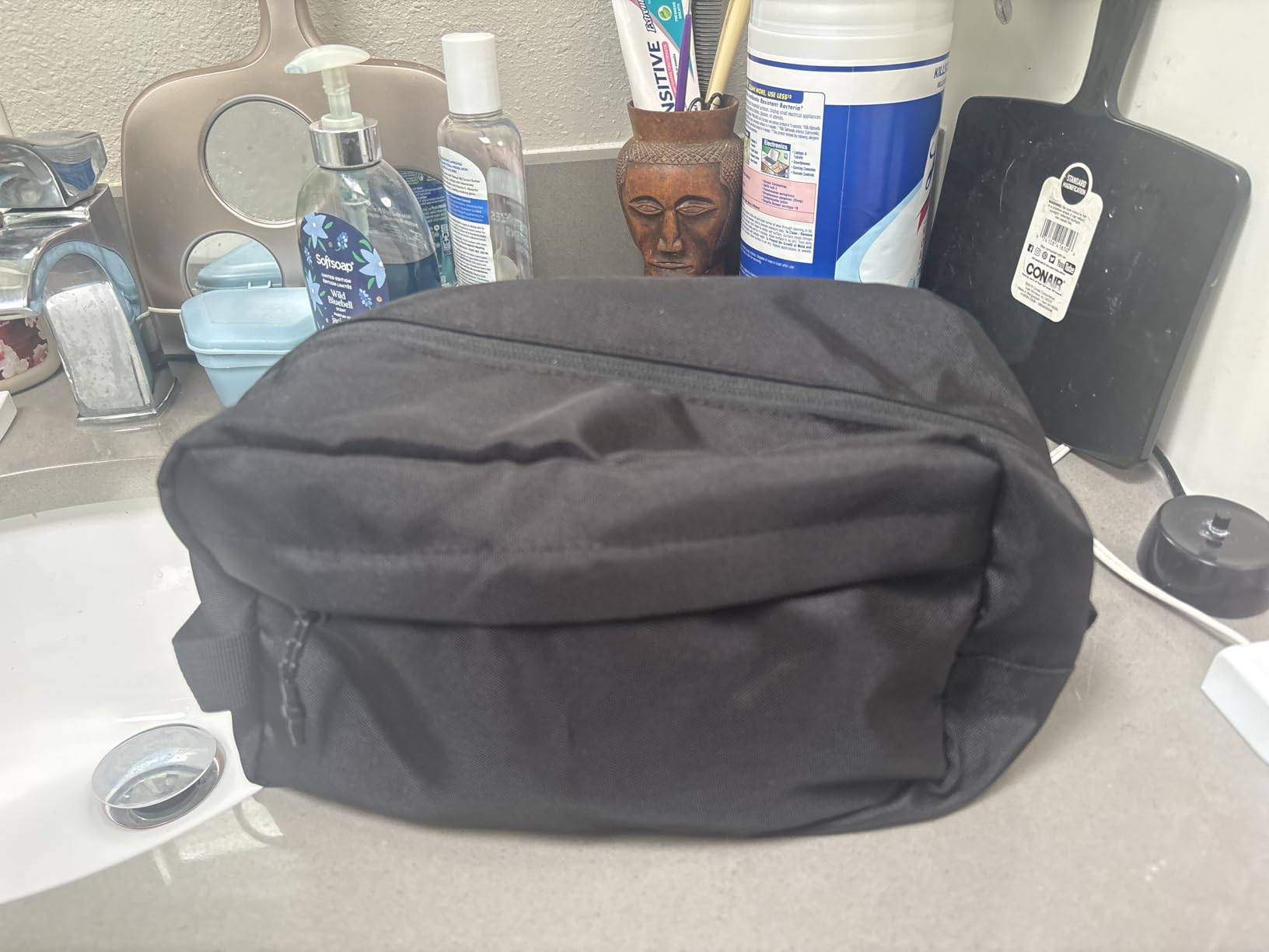 Vorspack Water Resistant Travel Toiletry Bag for Men Women - Medium & Black customer photo 1