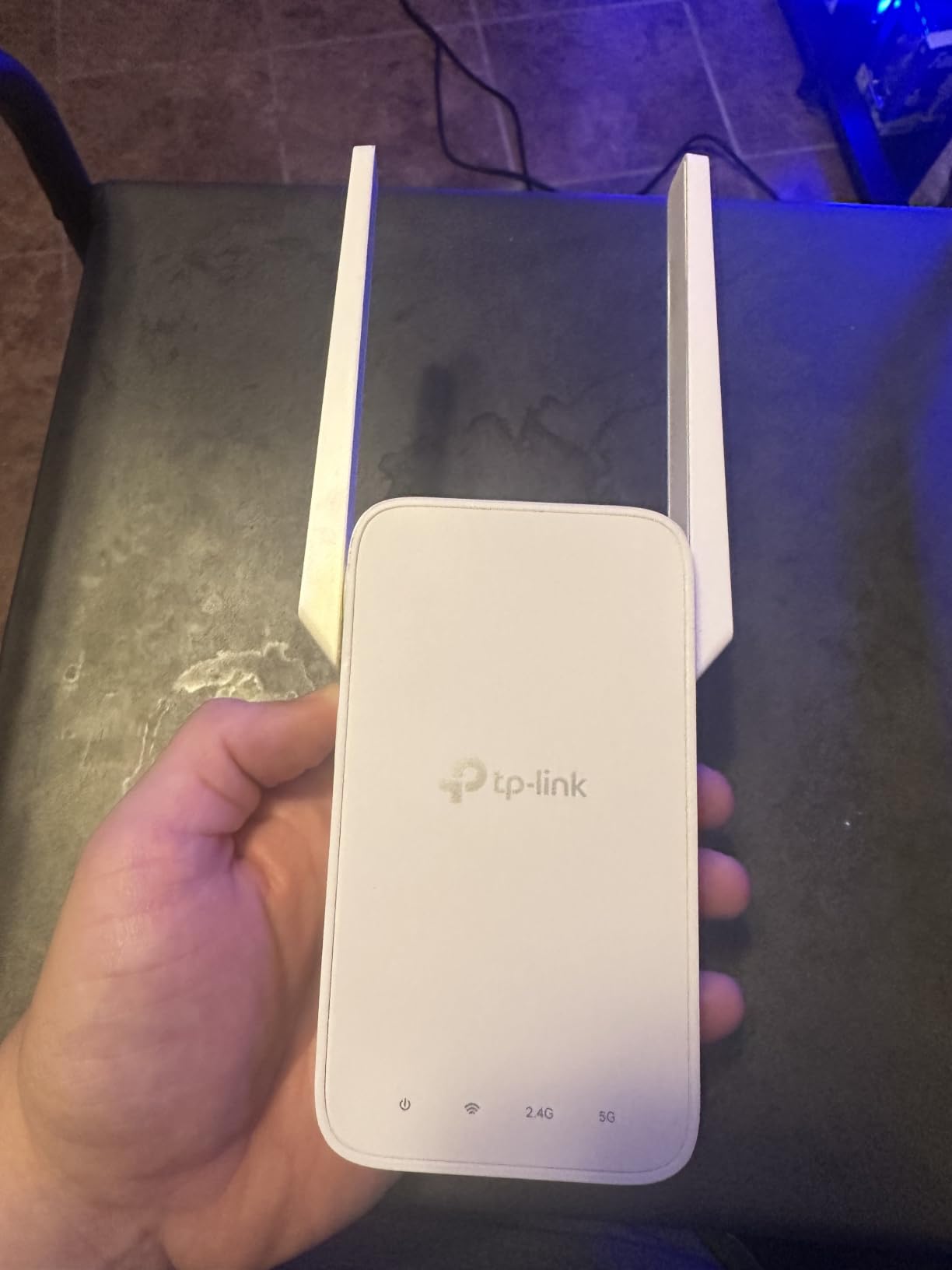 TP-Link AC1200 WiFi Extender Dual Band 5GHz/2.4GHz (RE315) customer photo 1