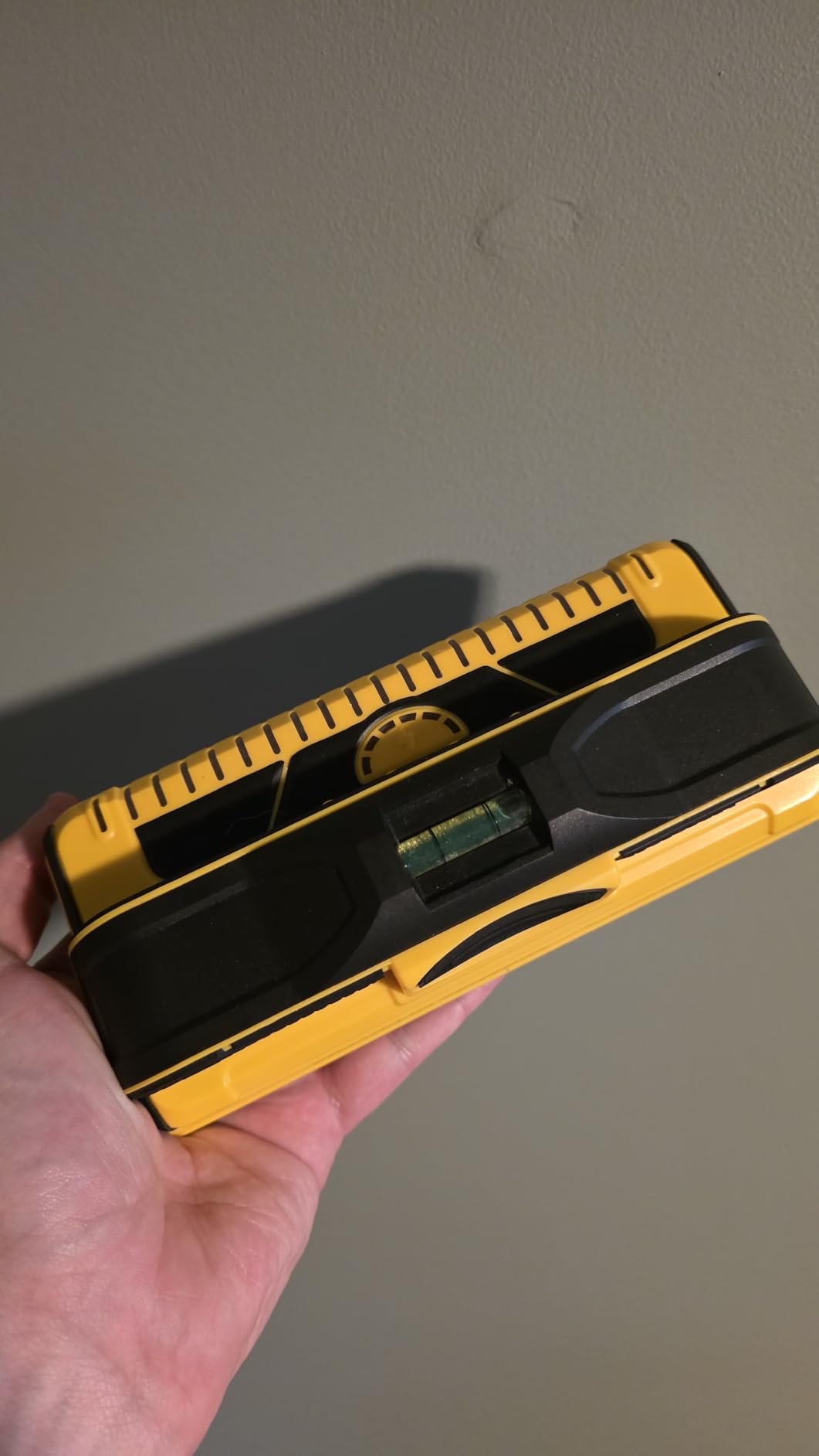 Franklin Sensors ProSensor M210 13-Sensor Stud Finder, Live Wire Detection customer photo 2