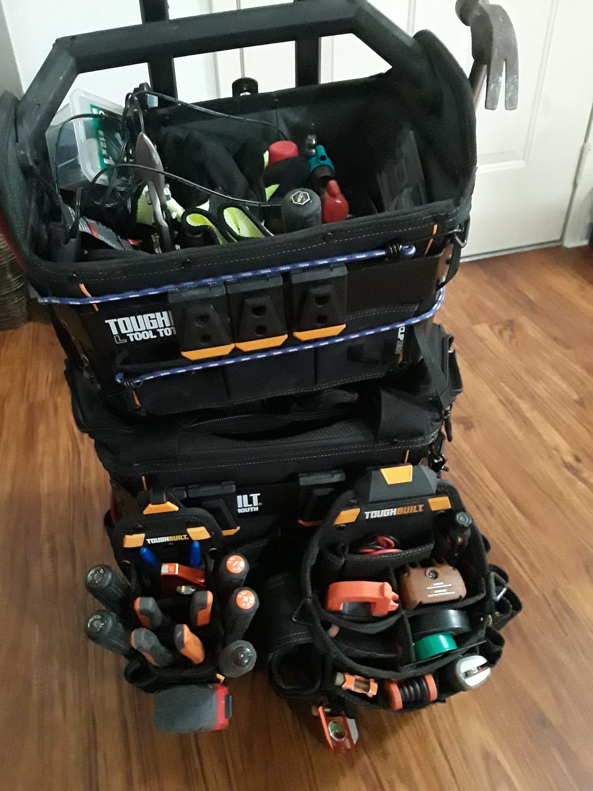 ToughBuilt XXL Rolling Massive Mouth Tool Bag with Hard Body and Waterproof Base - Heavy-Duty Tools and Supplies Mobile Storage Organizer with Rugged Off-Road Wheels, ClipTech Compatibility customer photo 1