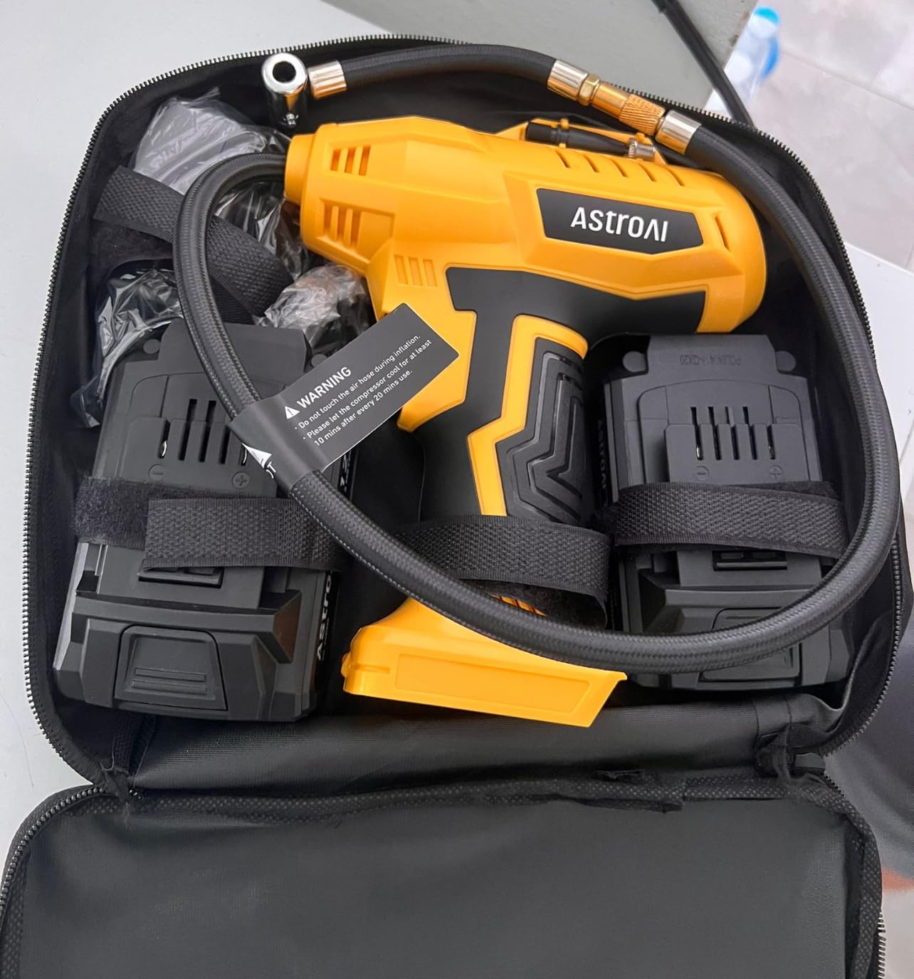 AstroAI Cordless Tire Inflator Portable Air Compressor 160PSI 12VDC Battery customer photo 2