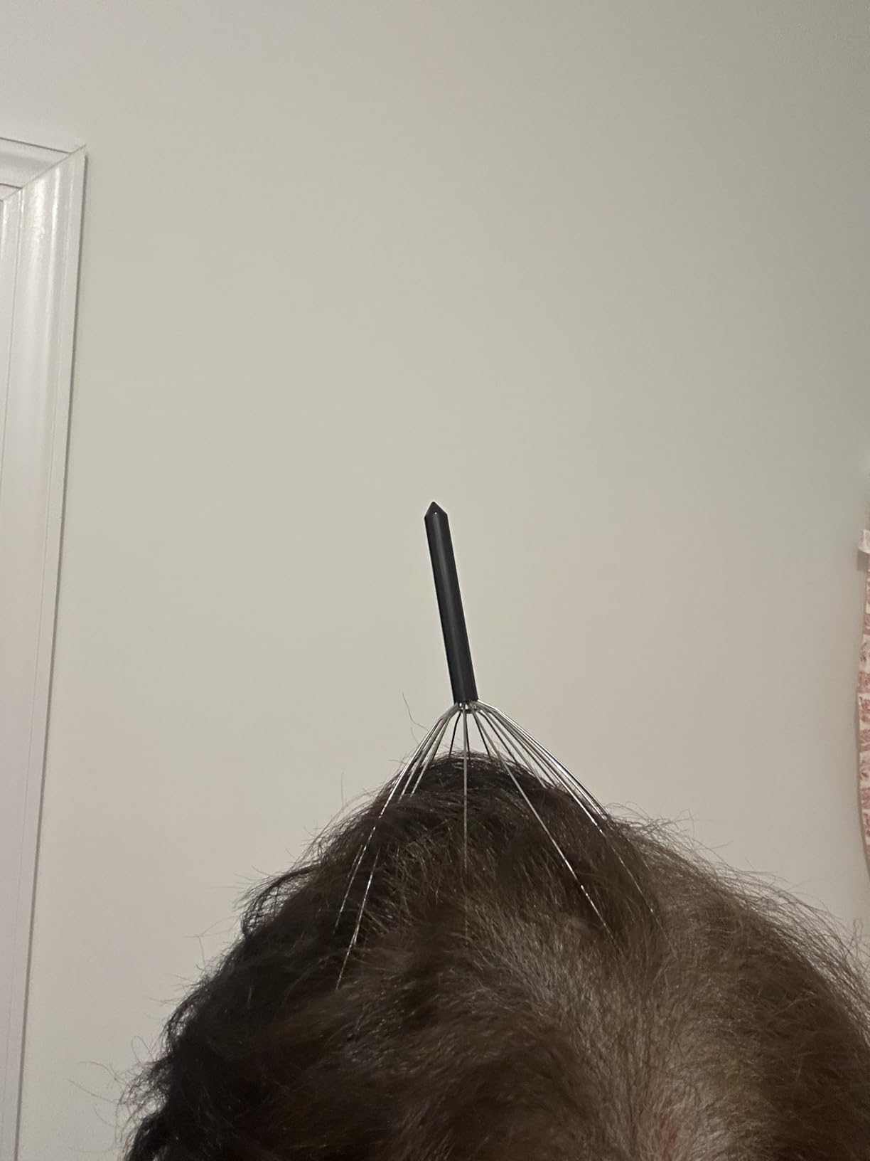 USAGA Head Massager Scalp Massager 20 Fingers Head Scratcher (Black&Black) customer photo 2