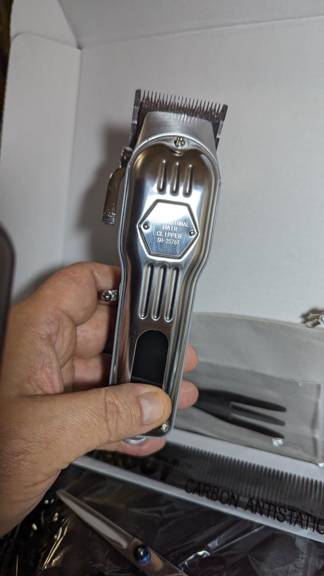 KIKIDO Cordless Hair Clippers for Men Professional Home Hair Cutting Kit customer photo 2