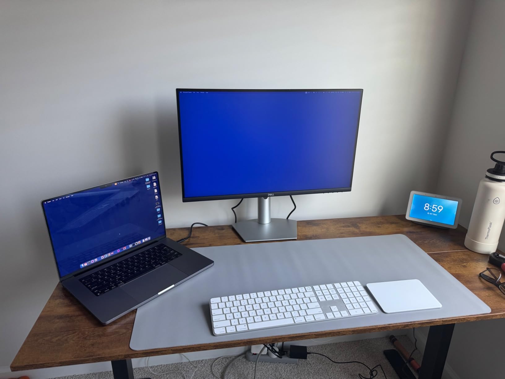 Dell S2722DC Monitor - 27-inch WQHD (2560x1440) 75Hz 4Ms Display, AMD FreeSync, Built in Speaker, USB Type-C Connectivity, Height/Pivot/Swivel/Tilt Adjust - Platinum Silver customer photo 1