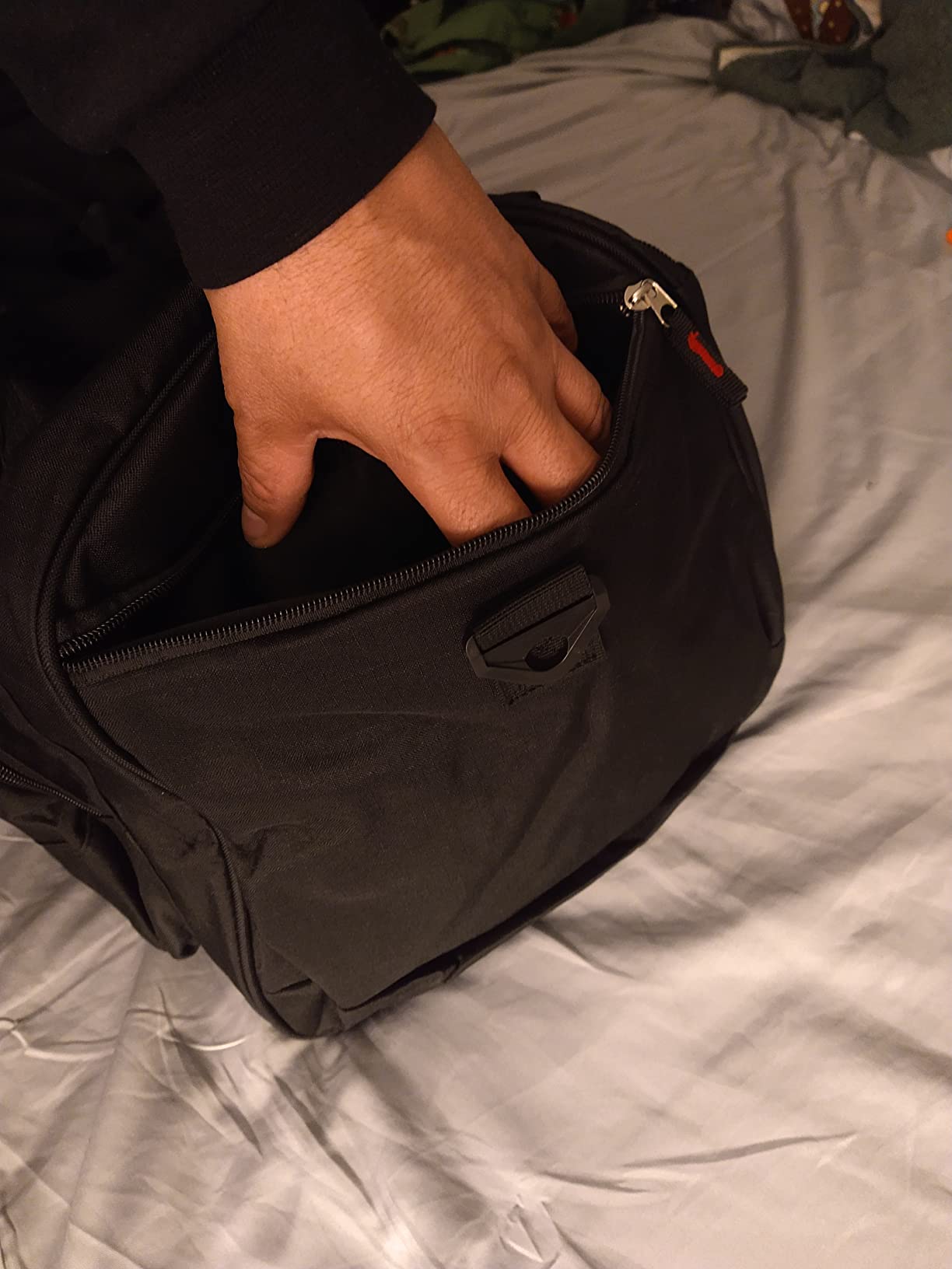 Uarition Gym Bag for Men & Women - 50L Large Duffle Bag for Travel, Black customer photo 2