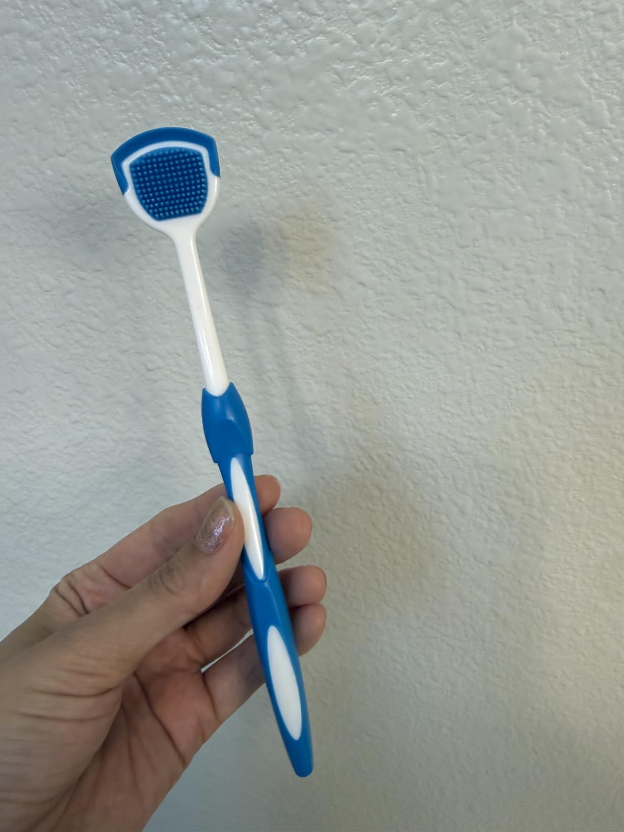 Tongue Brush, Tongue Scraper, Tongue Cleaner, Tongue Scraper Brush, Tongue Cleaner Brush, Tongue Brushes Helps Fight Bad Breath, 3 Tongue Scrapers, 3 Pack (Blue & Orange & Red) customer photo 2