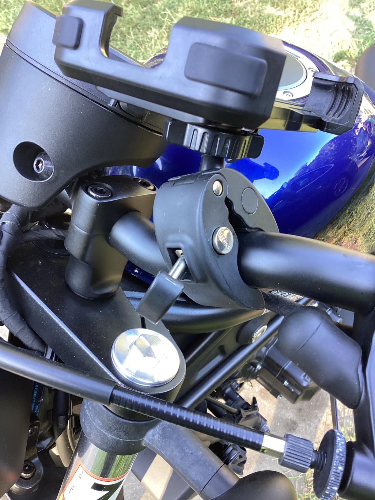 Lamicall Motorcycle Bike Phone Holder with Upgrade Quick Install Bar Clip customer photo 1
