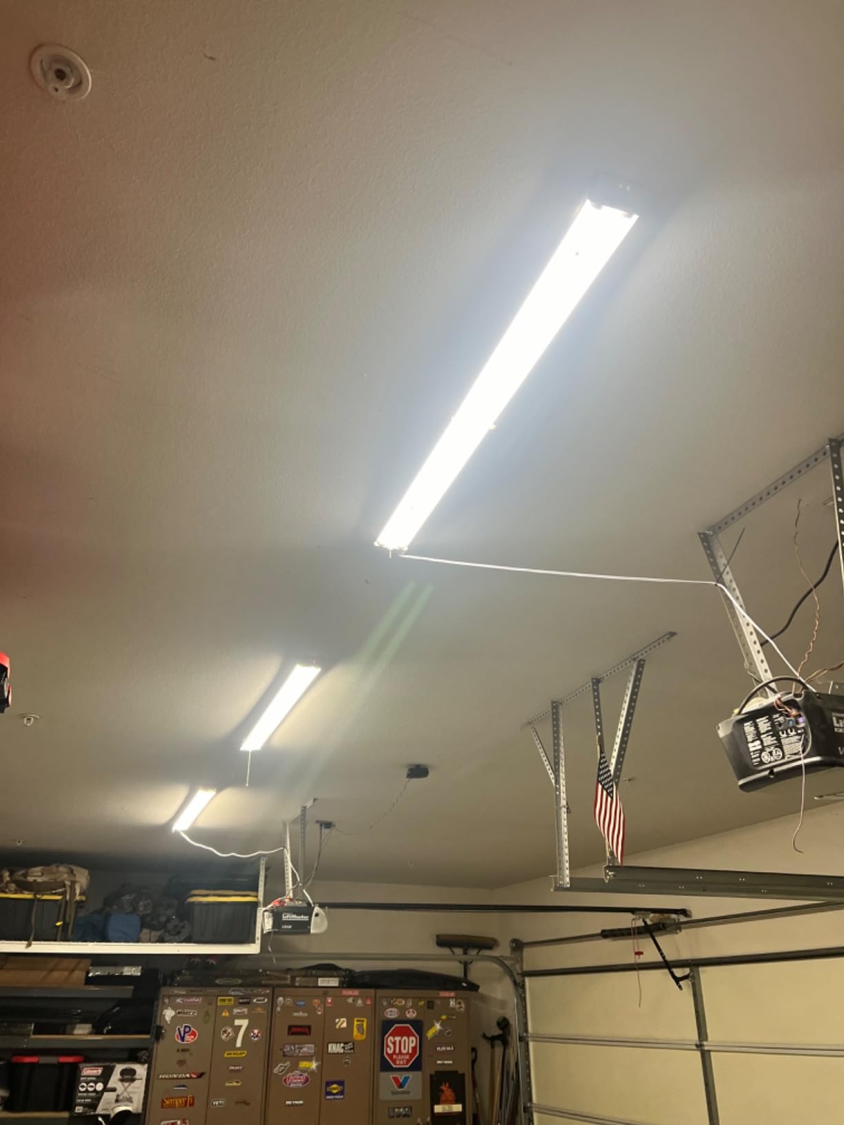 4FT Linkable LED Shop Light for Garages, 42W 4800LM 5000K Daylight Led Shop Lights, Ceiling Light with Pull Chain (ON/Off), Linear Worklight Fixture with Plug, 2 Pack customer photo 1