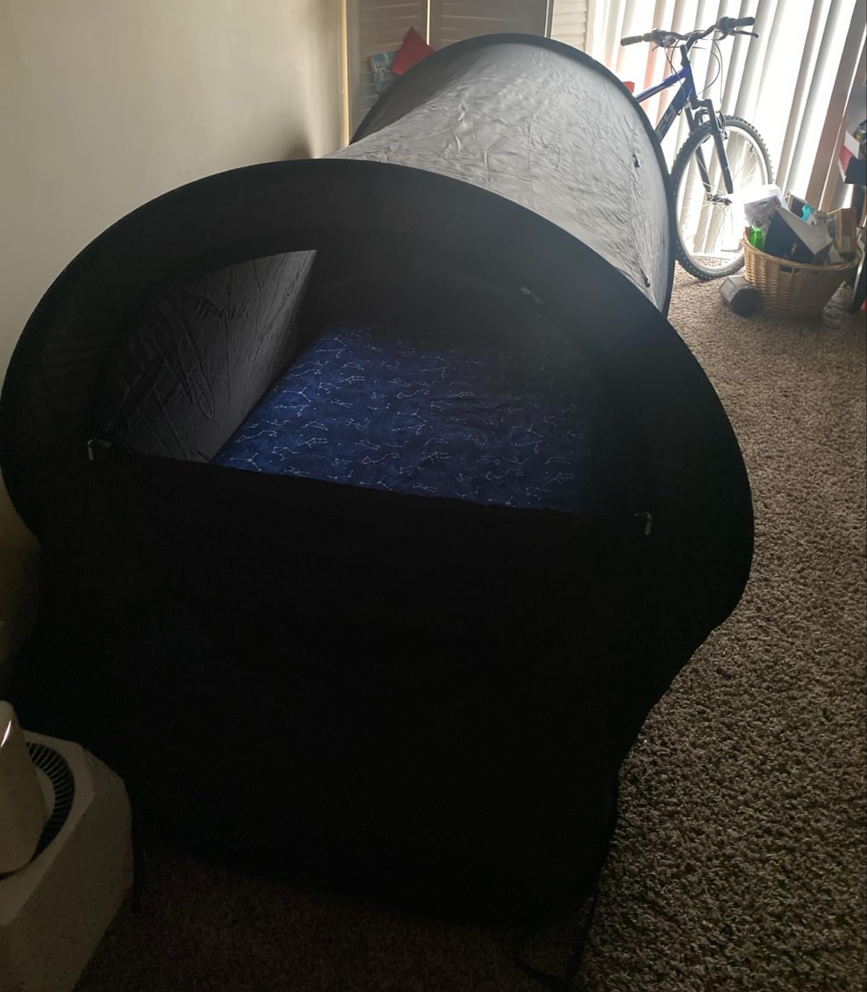 Alvantor Privacy Pop Up Bed Tent for Twin Bed, Easy Setup Blackout and Breathable Mesh Bed Canopy Lightweight Portable Sleep Pod with Carry Bag Dream Tent for Indoor Outdoor Use- Twin/Black customer photo 2