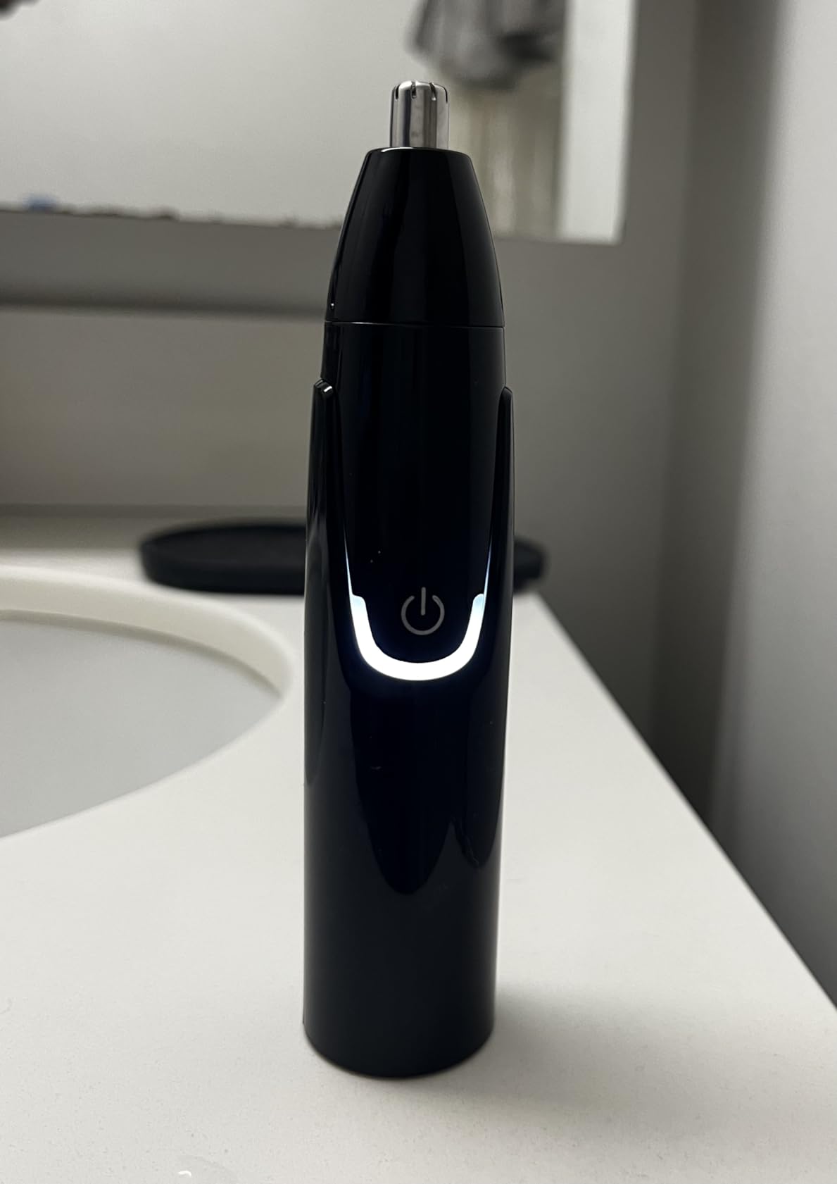 ZORAMI Rechargeable Ear and Nose Hair Trimmer - 2026 Professional Painless Eyebrow & Facial Hair Trimmer for Men Women, Powerful Motor and Dual-Edge Blades for Smoother Cutting Black customer photo 2
