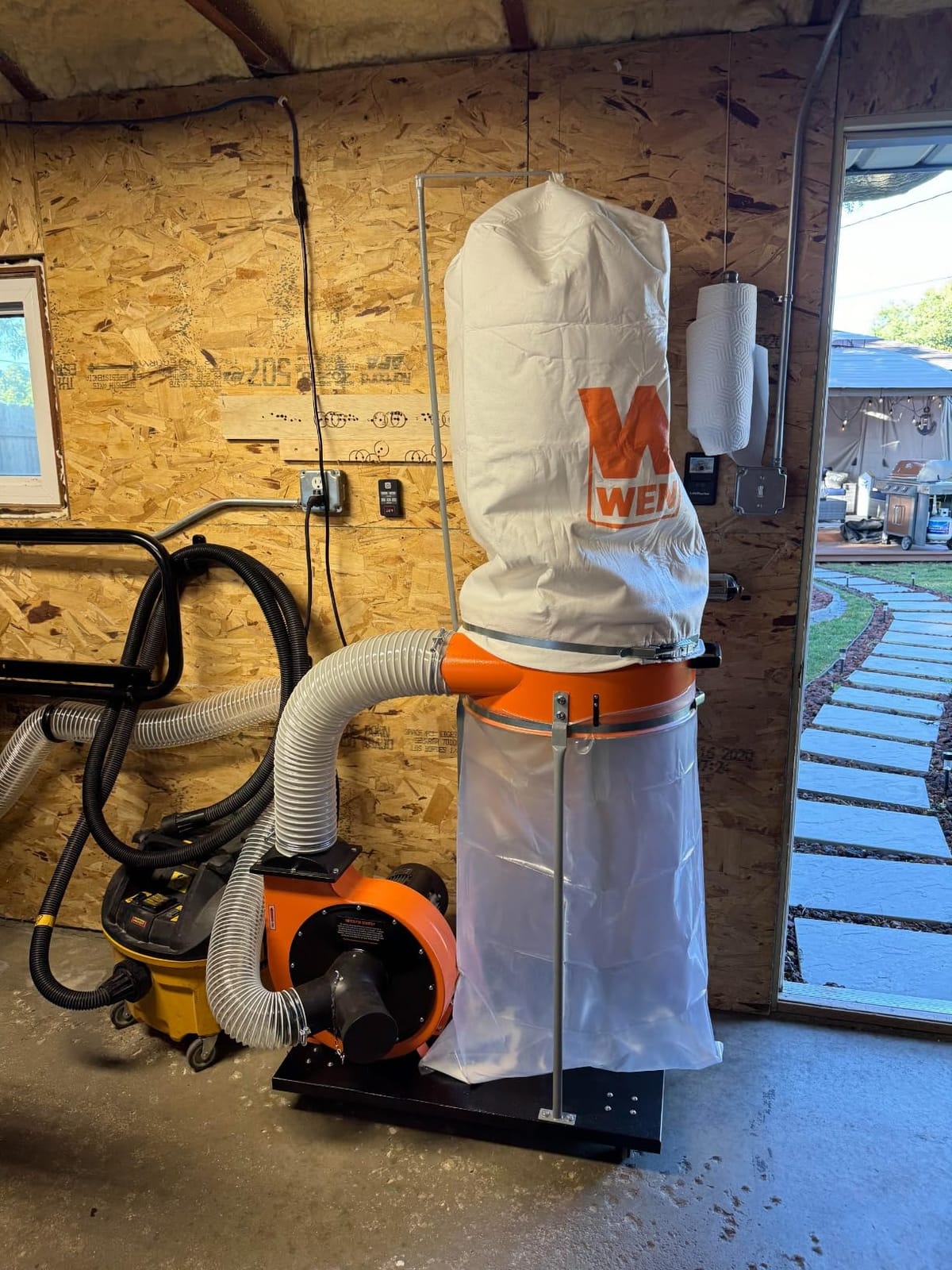 WEN DC1300 1,300 CFM 14-Amp 5-Micron Woodworking Dust Collector with 50-Gallon Collection Bag and Mobile Base , Black customer photo 1