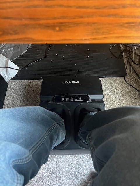 MOUNTRAX Foot Massager with Heat, Deep Shiatsu, Air Compression & Remote customer photo 2
