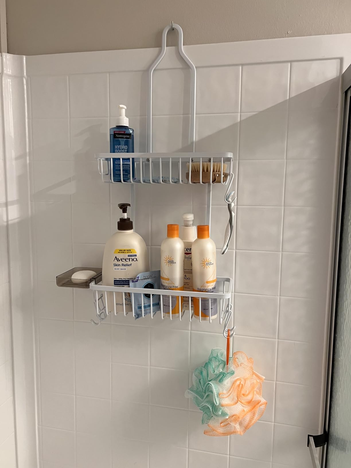 YASONIC Never Rust Shower Caddy Hanging, Aluminum Shower Racks for Inside Shower, 3-Tier Shower Organizer Hanging Over Shower Head with Hooks and Soap Holder, Silver customer photo 2