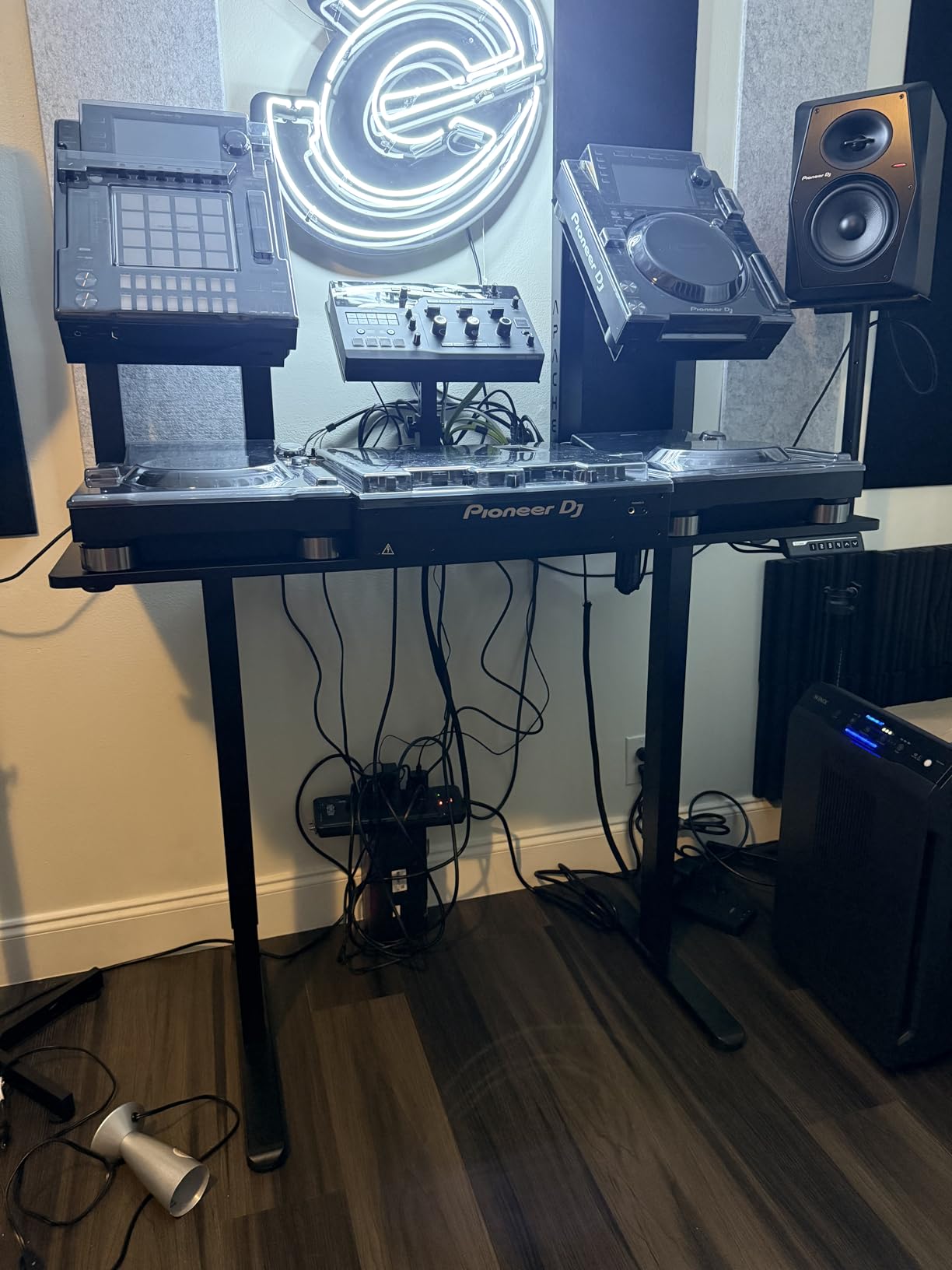 Under Desk Cable Management Tray White, Cinati Wire Organizers No Drill, Cable Tray with Clamp for Wire Management, Cord Organization Box for Office, Home - No Damage to Desk customer photo 1
