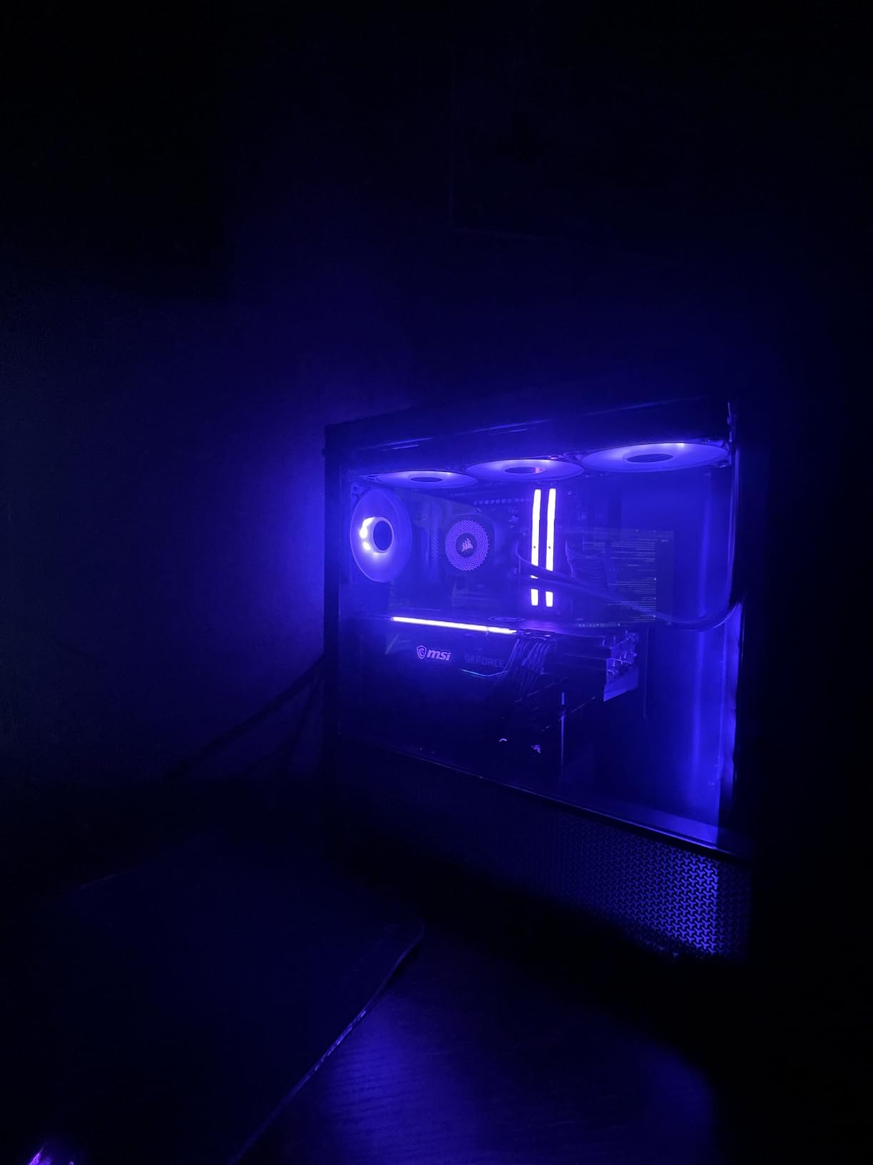 CORSAIR Vengeance RGB DDR5 RAM 32GB (2x16GB) Up to 6000MHz CL30-36-36-76 1.40V AMD EXPO Intel XMP Desktop Computer Memory - Gray (CMH32GX5M2B6000Z30K) customer photo 1