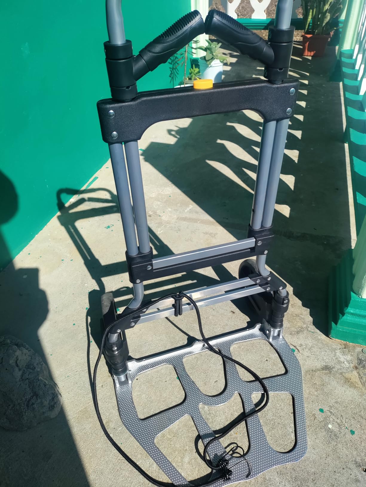 330 LB Capacity Folding Hand Truck Dolly Cart, Portable Aluminum Dolly Cart with Telescoping Handle and Rubber Wheels for Moving,Shopping,Travel,Office Use. customer photo 2