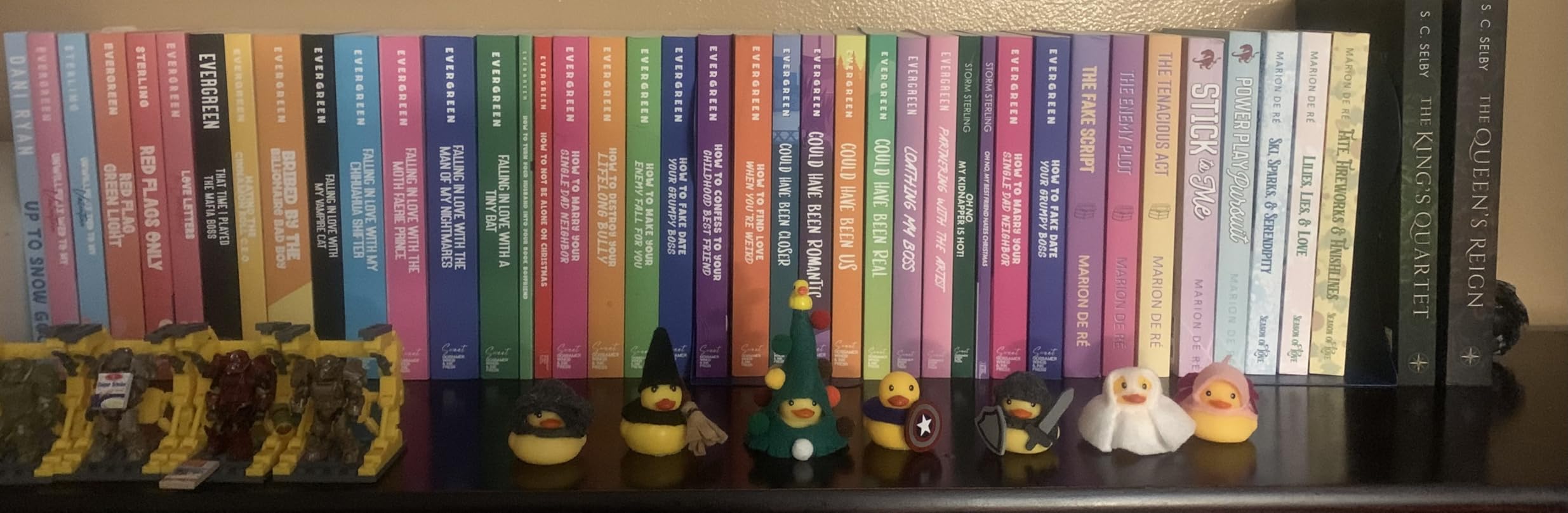 2 Pack Adjustable Metal Book Ends for Heavy Books, Extends Up to 19