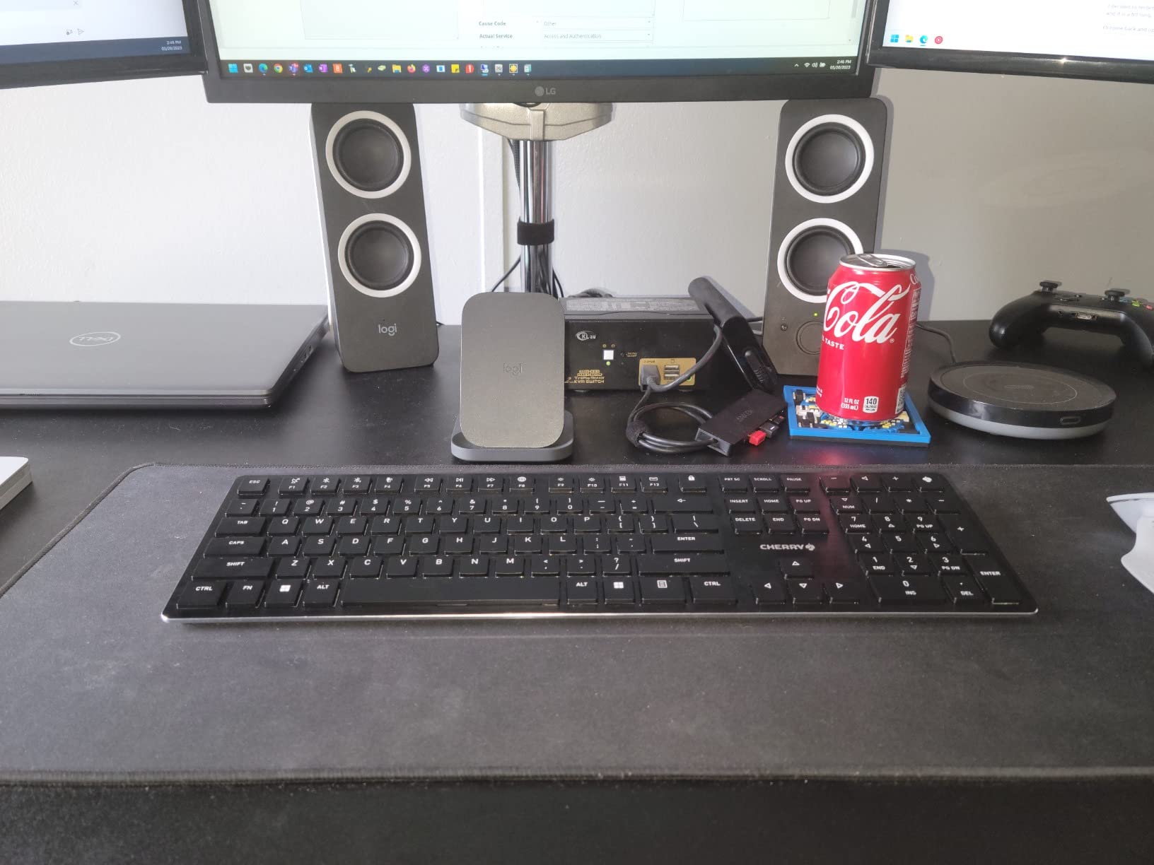 Cherry KW X ULP, Ultra Low Profile Mechanical Keyboard, Wireless Multi-Device Keyboard for up to 4 Devices, Bluetooth, 2.4 GHz & Wired Mode, Backlit, Black (Full Size) customer photo 1