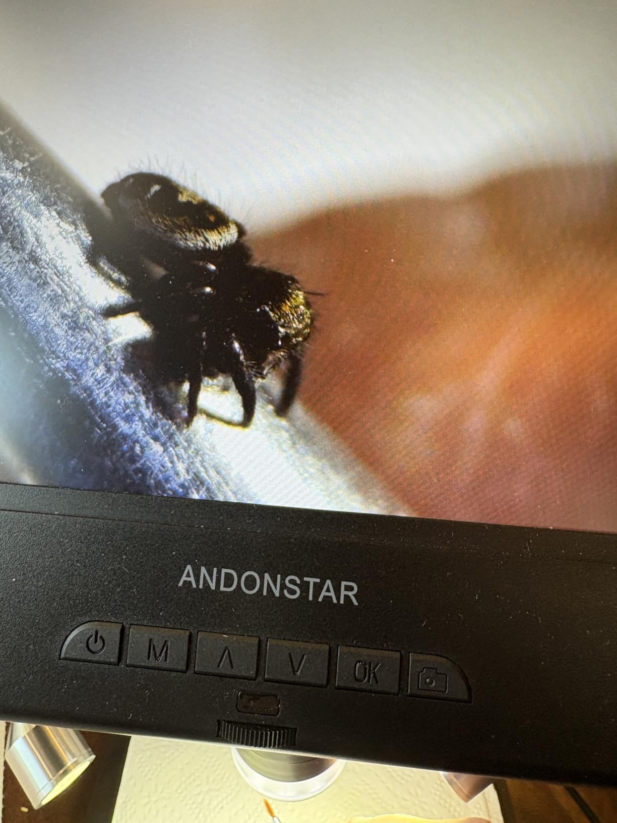 Andonstar AD210 10.1 Inch LCD Digital Microscope for Soldering, Coin customer photo 2