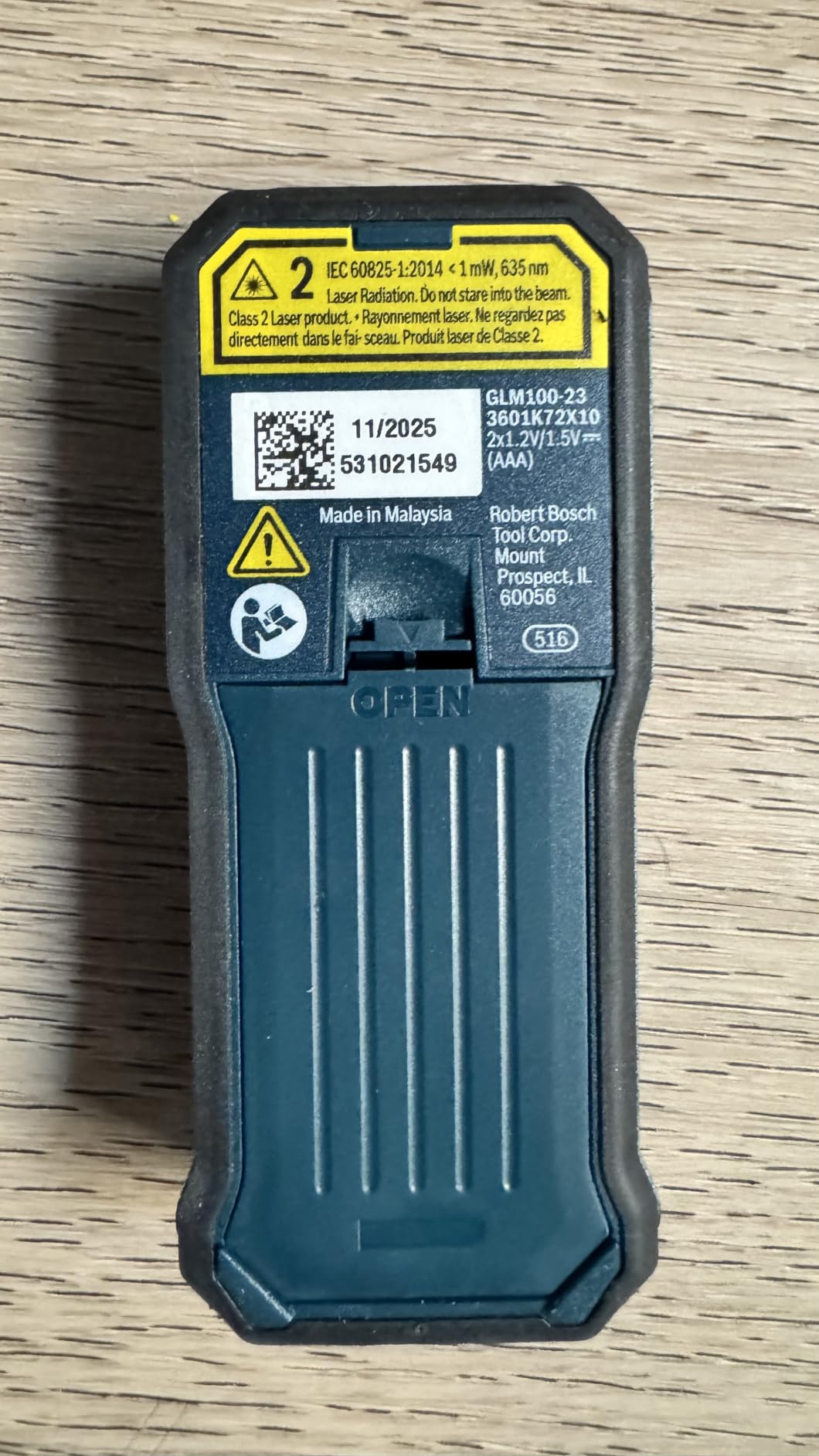 BOSCH GLM100-23 100 Ft Blaze Laser Distance Measure, with 2 AA Batteries customer photo 2