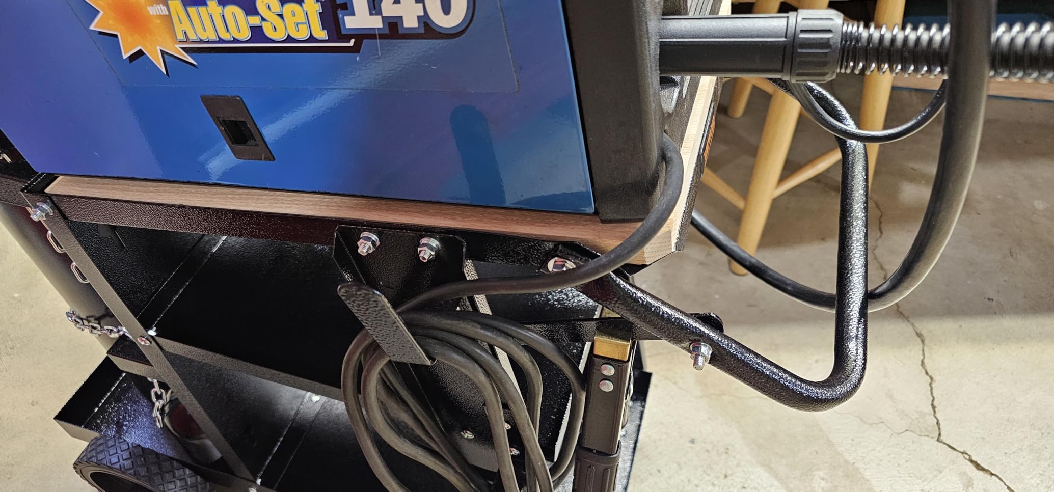 VEVOR Welding Cart, 3-Tier Welder Cart Heavy Duty 400 LBS Weight Capacity customer photo 2