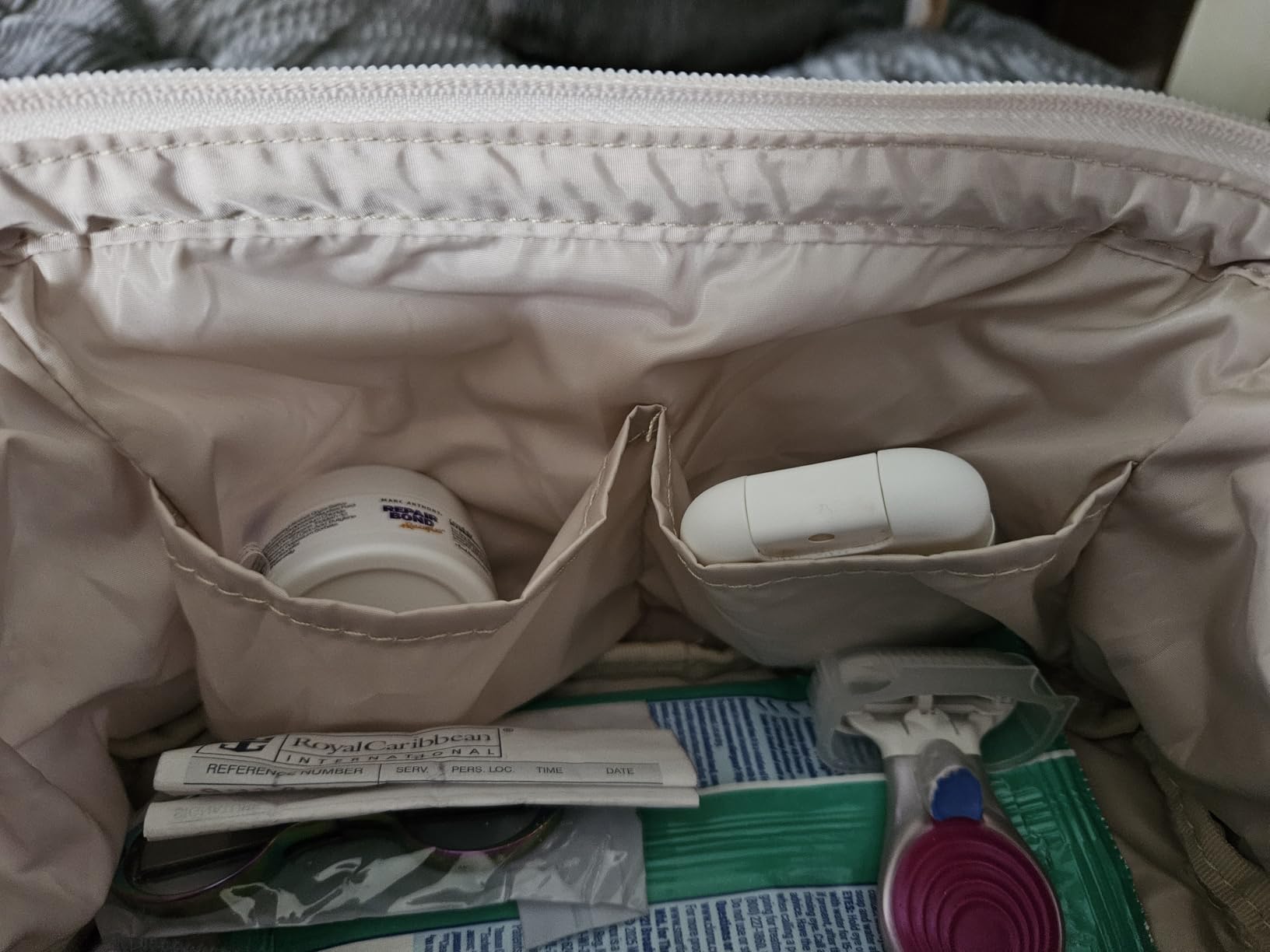 BAGSMART Makeup Bag Travel Toiletry Bag, Wide-open Zipper Pouch, Pink customer photo 1