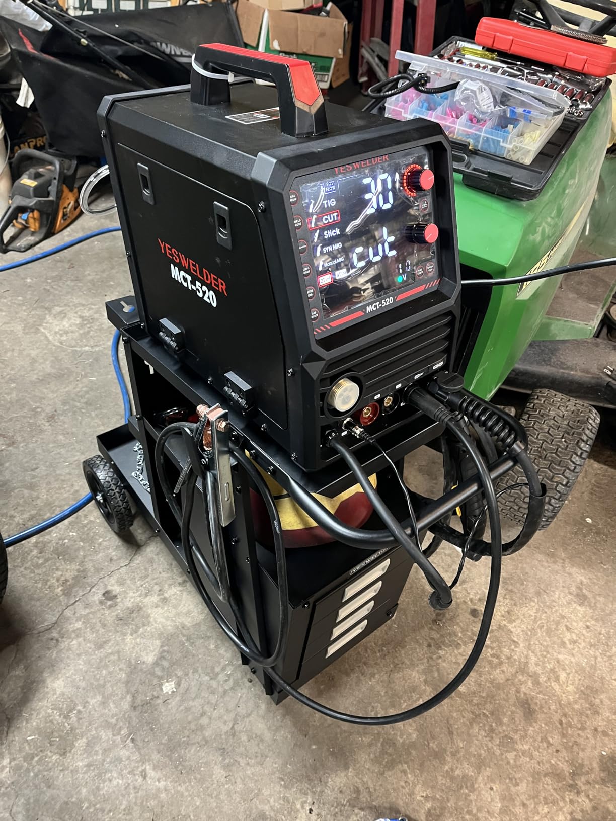 YESWELDER 2-Tier Welding Cart with 4 Drawers and Dual Cylinder Slots customer photo 1