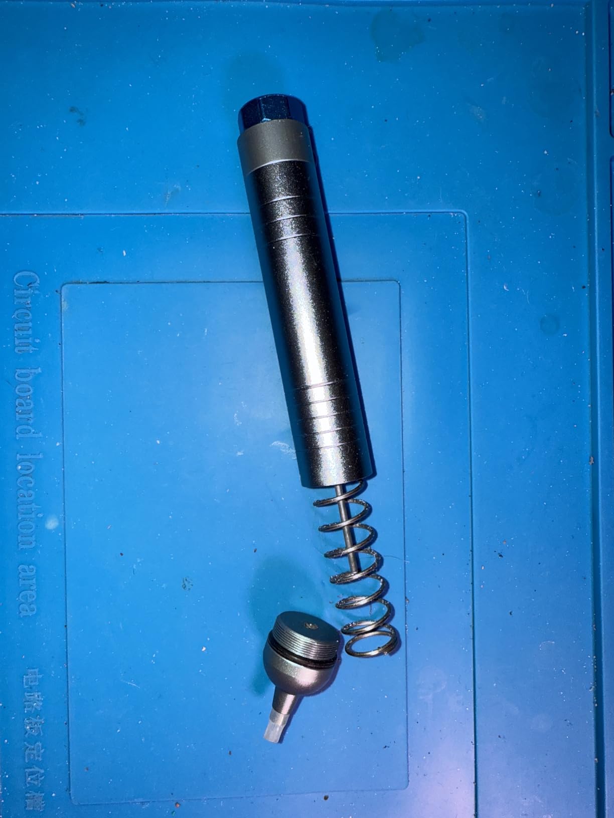 Solder Sucker No Clog Desoldering Pump for Solder Removing with Replaceable Heat Resistan Silicone Sucking Nozzle, Desoldering Tool Sodering Pump Strong Vacuum Aluminum Suction Remover customer photo 1