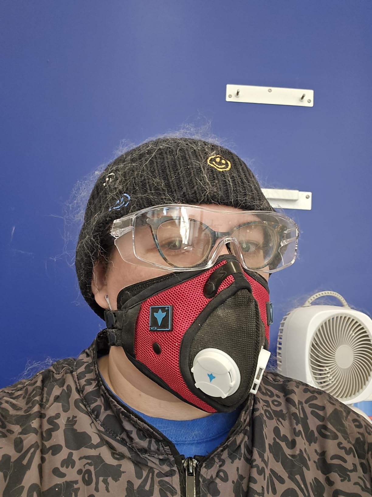 RZ Mask RZM3 - Patented Dust Mask w/ 99.9% Carbon Filtration, Anti Fogging, 360° Seal with 3 Straps, 50% Better Breathability customer photo 1